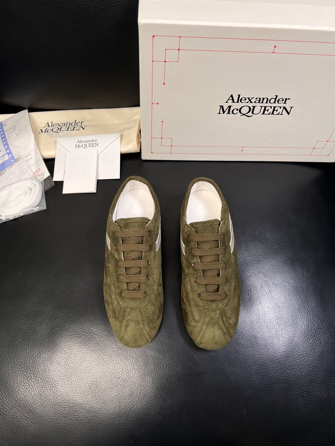 Alexander McQueen  高品质  顶级工艺品  麦昆  专柜同步 原厂配置，意大利进口原版
