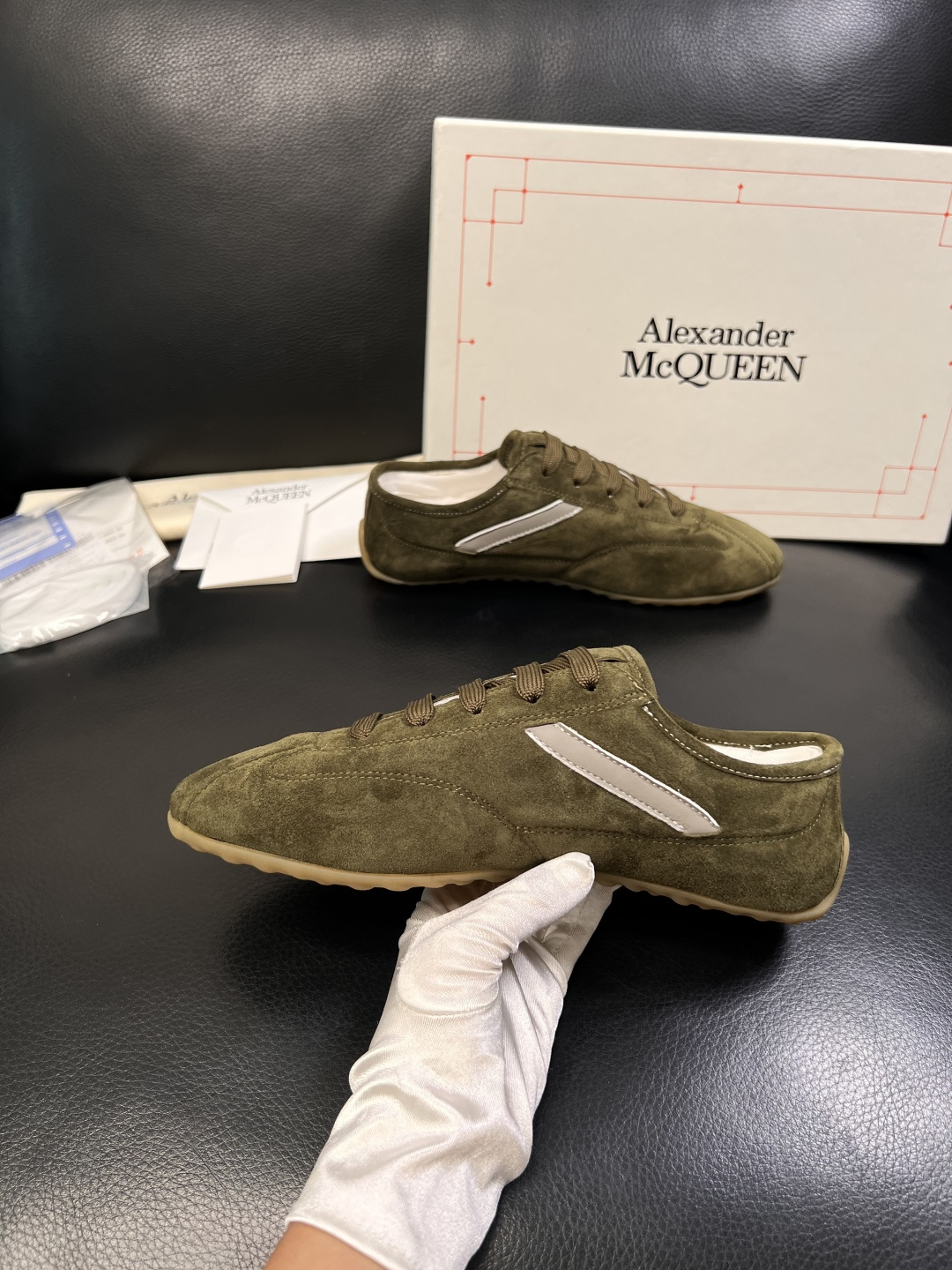 Alexander McQueen  高品质  顶级工艺品  麦昆  专柜同步 原厂配置，意大利进口原版