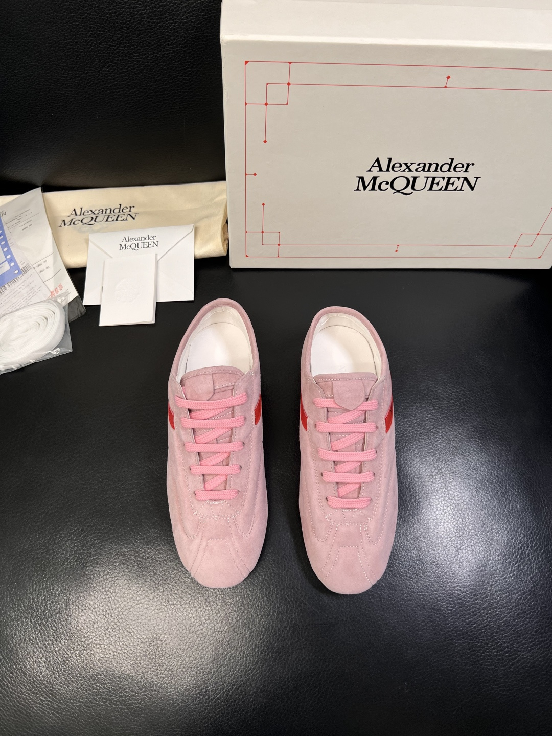 Alexander McQueen  高品质  顶级工艺品  麦昆  专柜同步 原厂配置，意大利进口原版