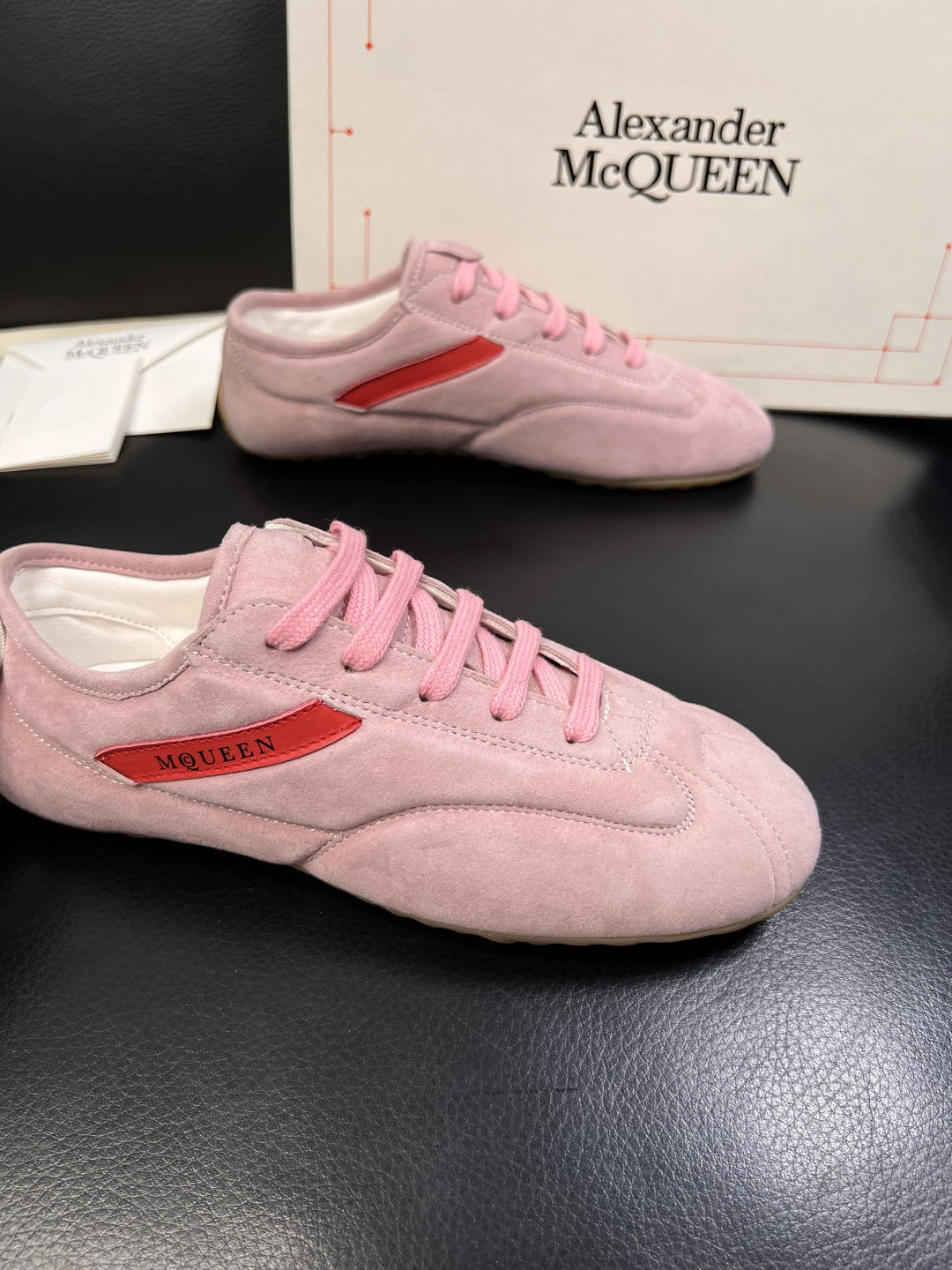 Alexander McQueen  高品质  顶级工艺品  麦昆  专柜同步 原厂配置，意大利进口原版