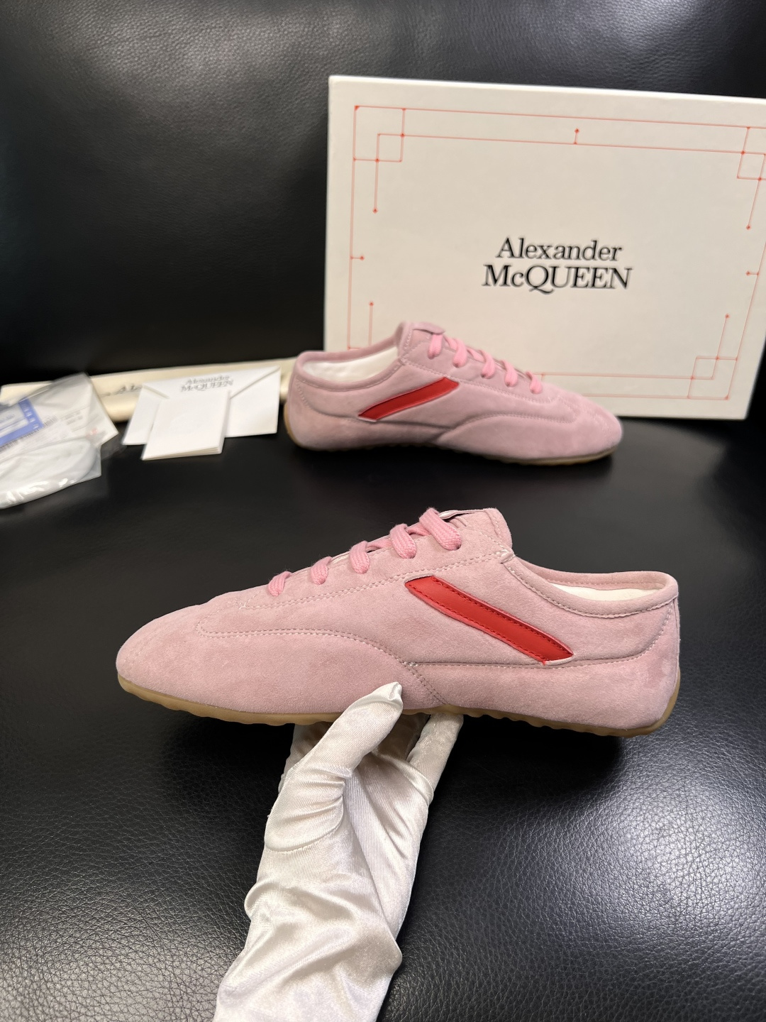 Alexander McQueen  高品质  顶级工艺品  麦昆  专柜同步 原厂配置，意大利进口原版