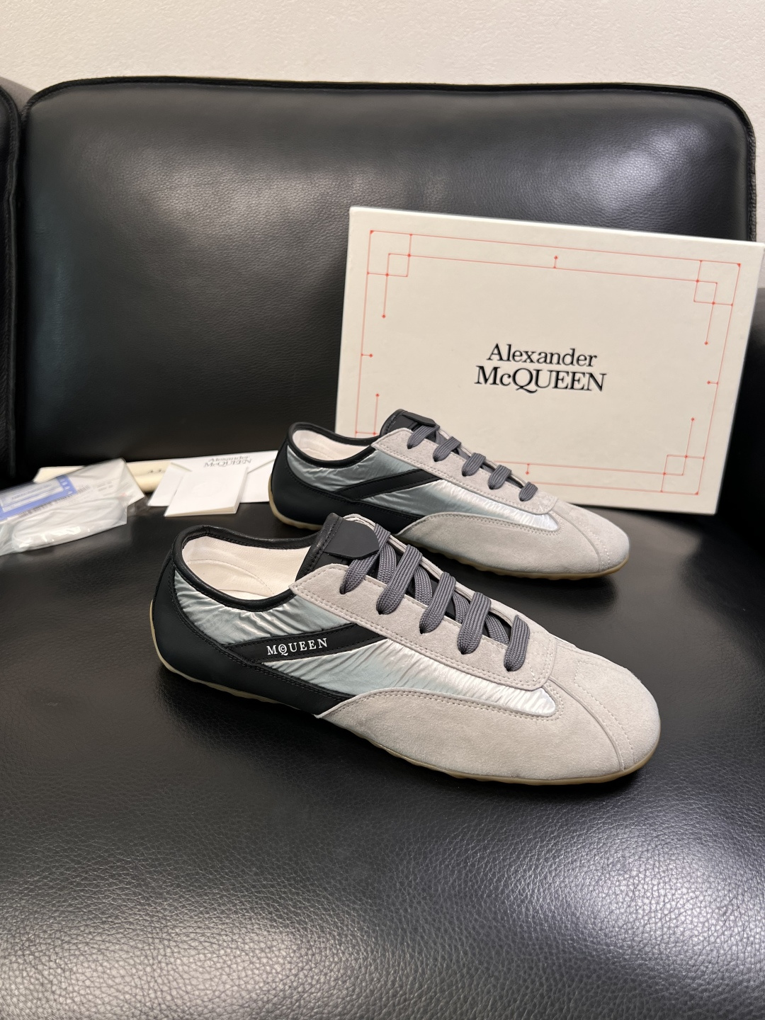 Alexander McQueen  高品质  顶级工艺品  麦昆  专柜同步 原厂配置，意大利进口原版