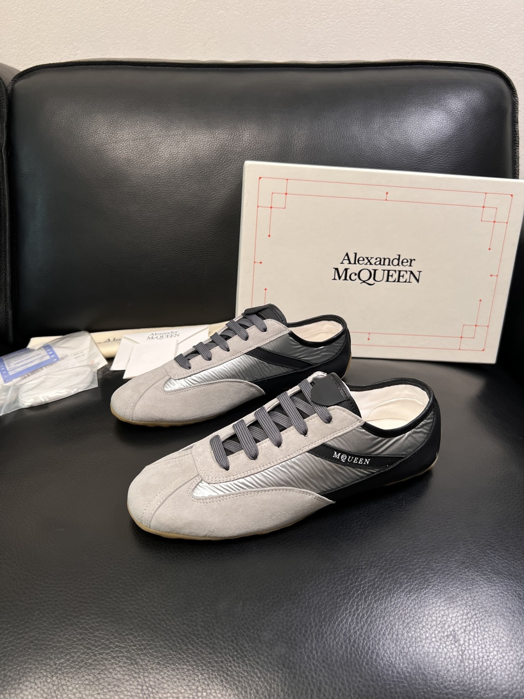 Alexander McQueen  高品质  顶级工艺品  麦昆  专柜同步 原厂配置，意大利进口原版