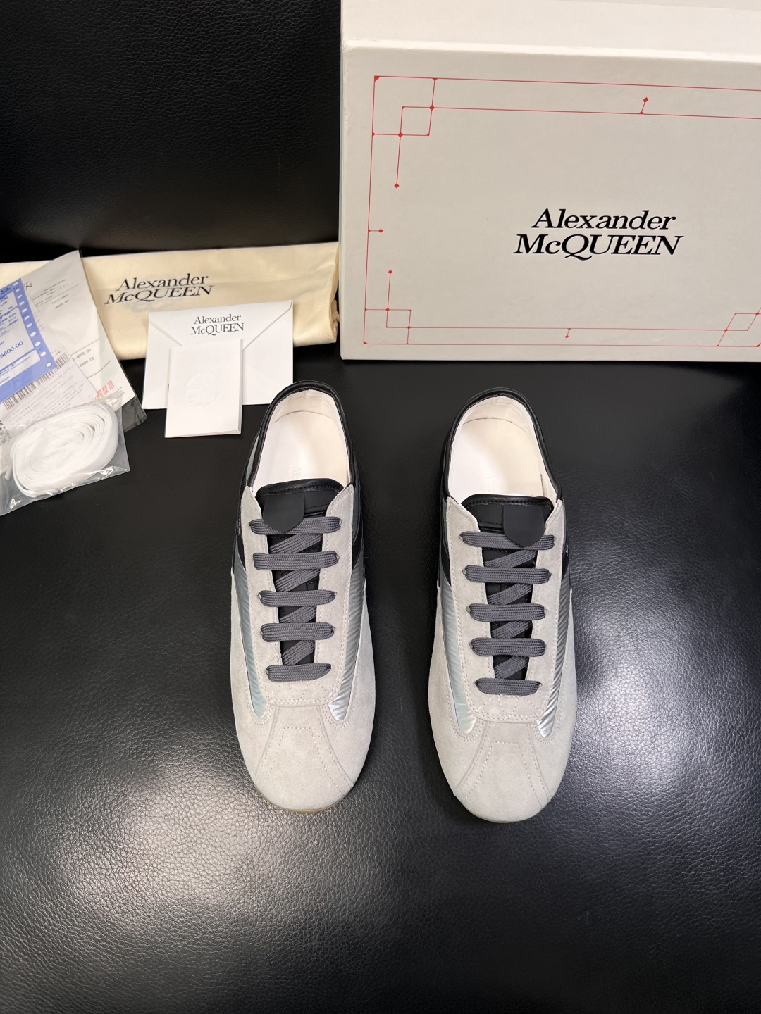 Alexander McQueen  高品质  顶级工艺品  麦昆  专柜同步 原厂配置，意大利进口原版