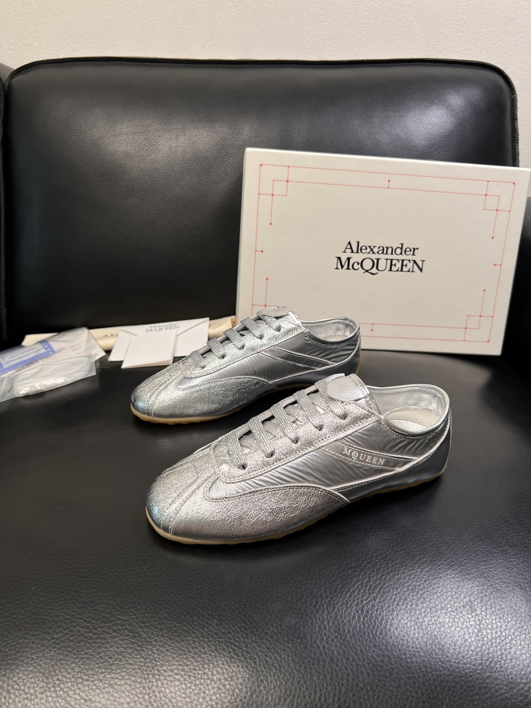 Alexander McQueen  高品质  顶级工艺品  麦昆  专柜同步 原厂配置，意大利进口原版