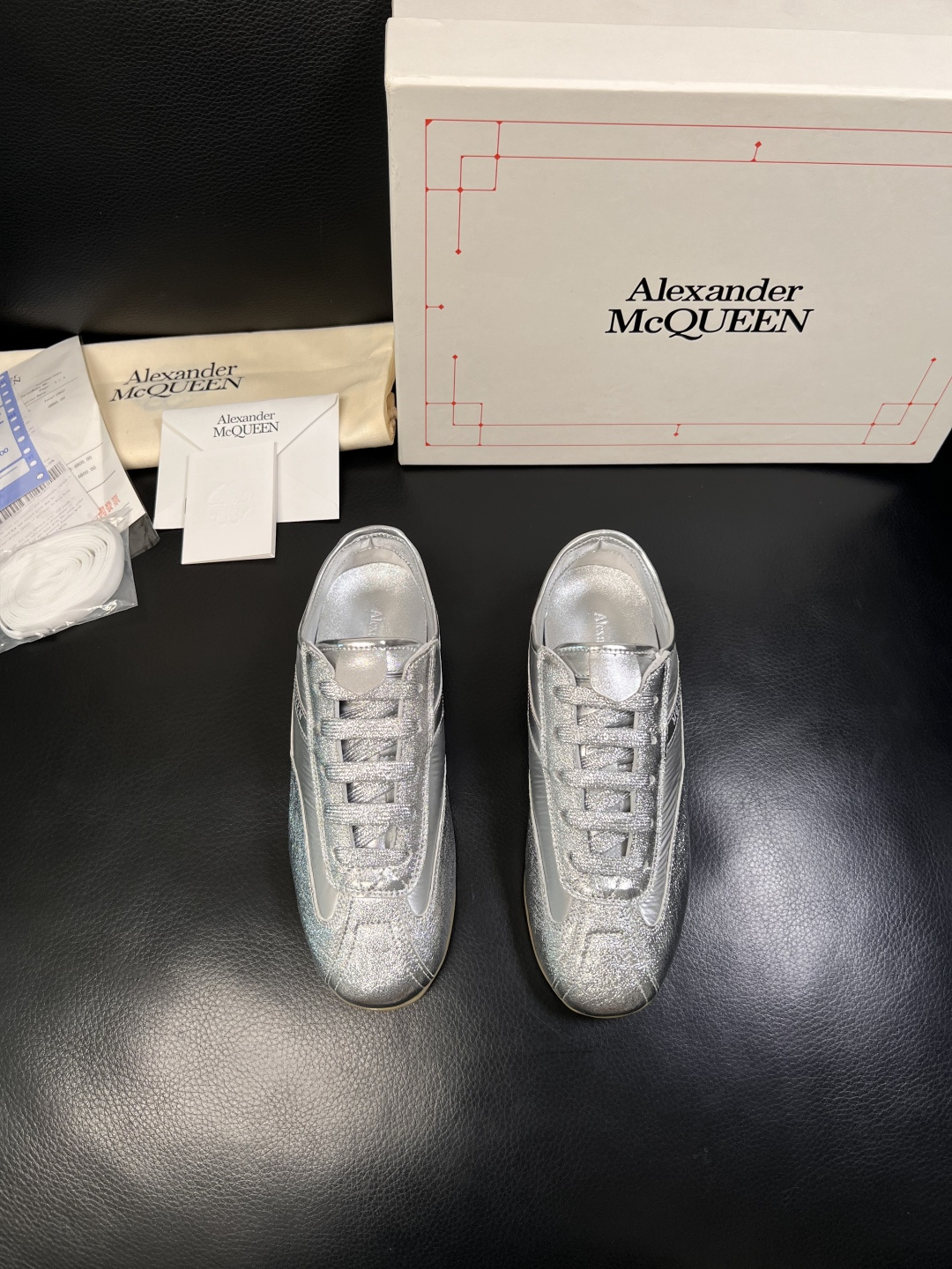 Alexander McQueen  高品质  顶级工艺品  麦昆  专柜同步 原厂配置，意大利进口原版