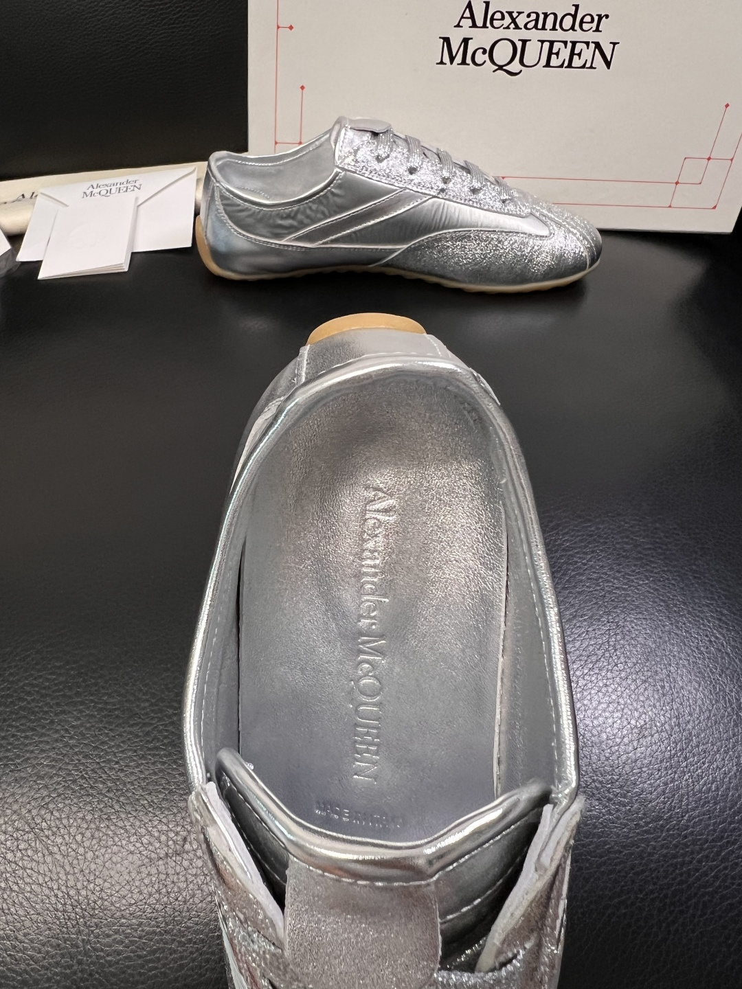 Alexander McQueen  高品质  顶级工艺品  麦昆  专柜同步 原厂配置，意大利进口原版