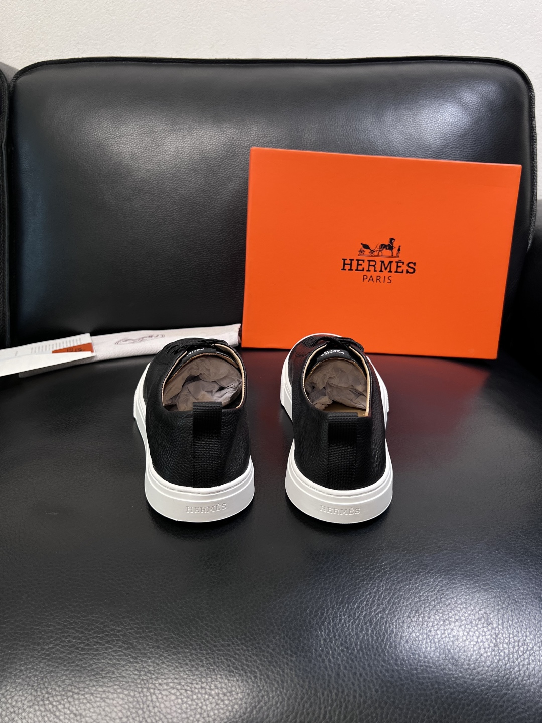 Hermes  高品质  顶级工艺品  爱马仕 专柜同步发售原厂配置，意大利进口原版牛皮面料，高品质拼接