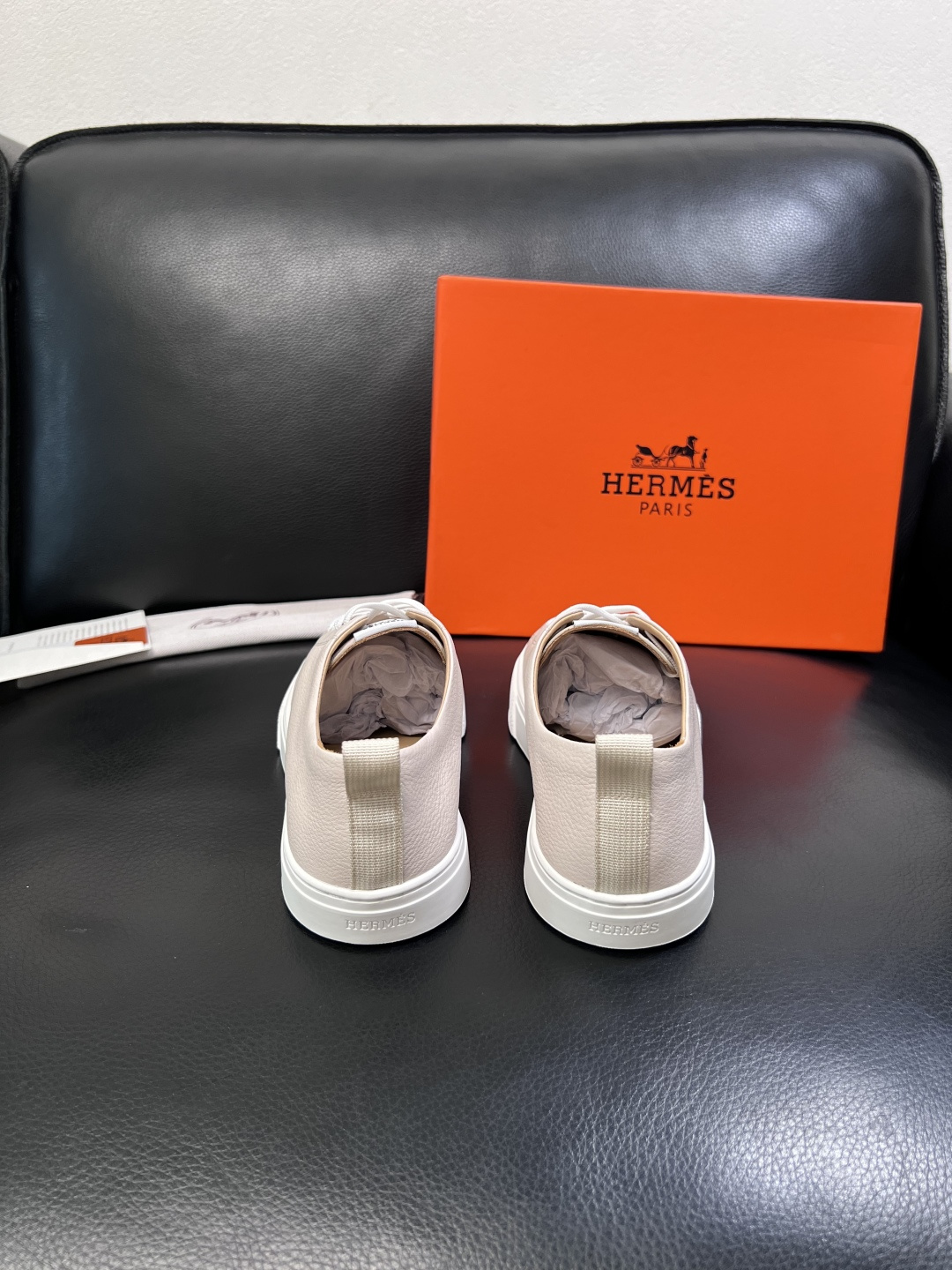 Hermes  高品质  顶级工艺品  爱马仕 专柜同步发售原厂配置，意大利进口原版牛皮面料，高品质拼接