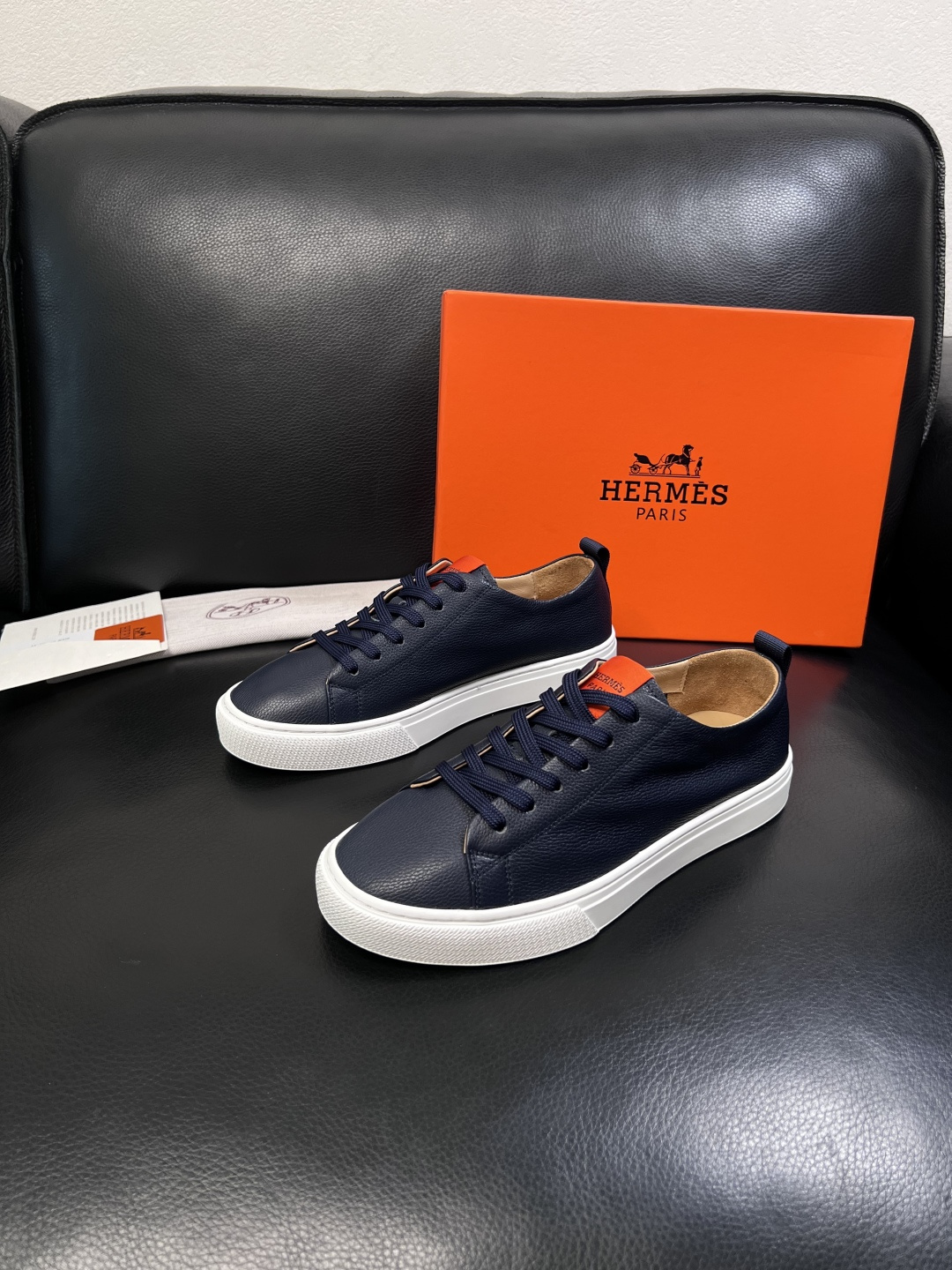 Hermes  高品质  顶级工艺品  爱马仕 专柜同步发售原厂配置，意大利进口原版牛皮面料，高品质拼接