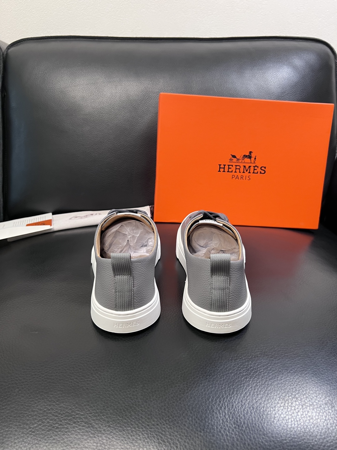 Hermes  高品质  顶级工艺品  爱马仕 专柜同步发售原厂配置，意大利进口原版牛皮面料，高品质拼接