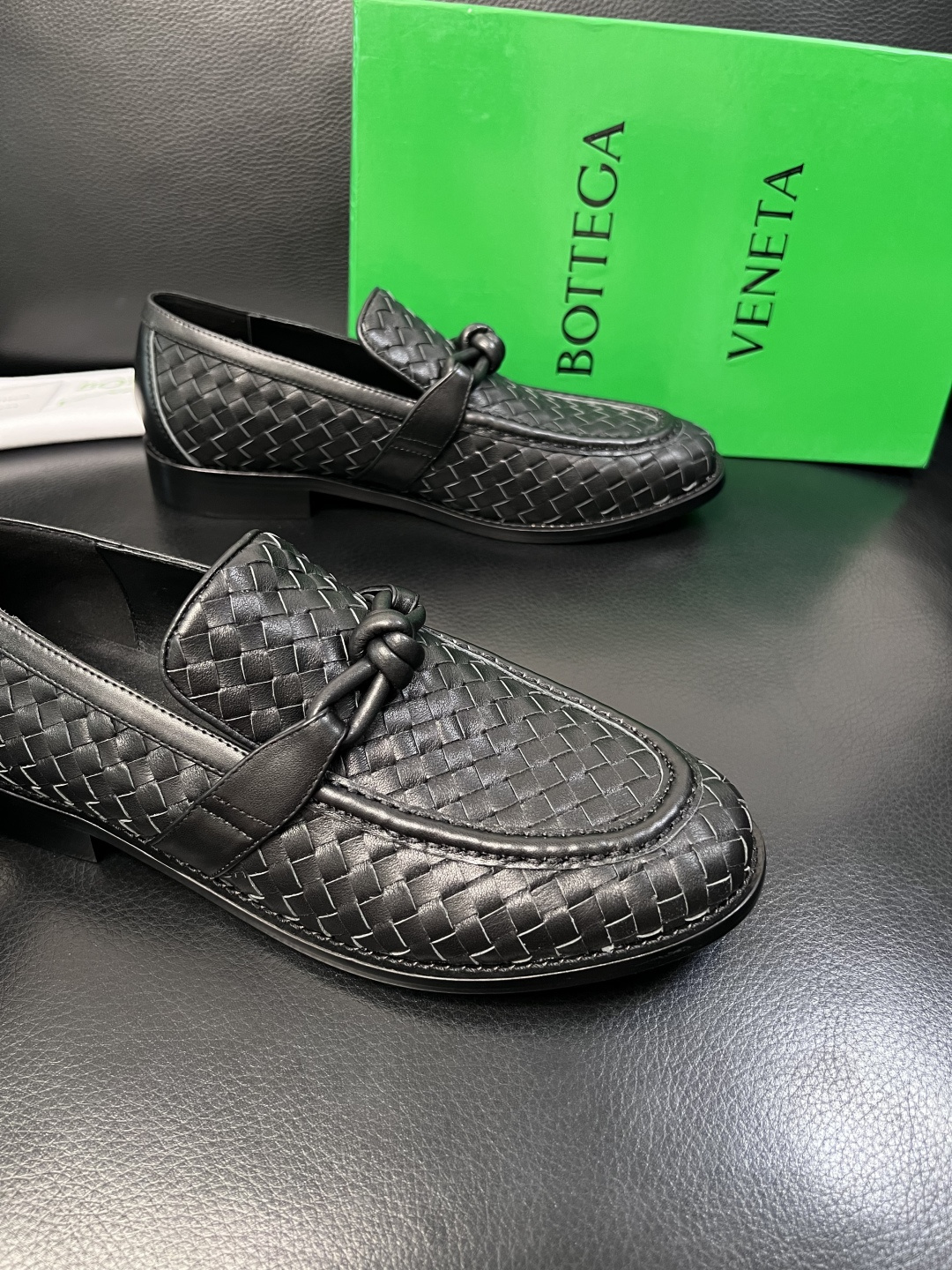 BOTTEGA  VENETA  顶级代购  葆蝶家 专柜同步，鞋面意大利进口编织牛皮面料，透气牛皮内里