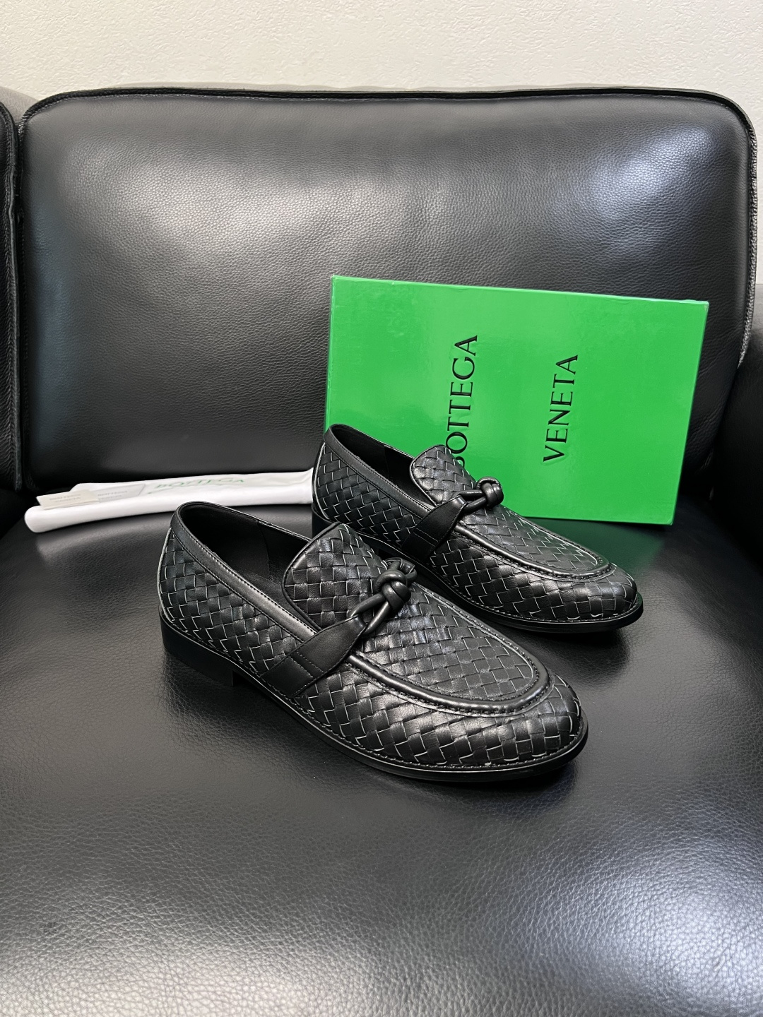 BOTTEGA  VENETA  顶级代购  葆蝶家 专柜同步，鞋面意大利进口编织牛皮面料，透气牛皮内里