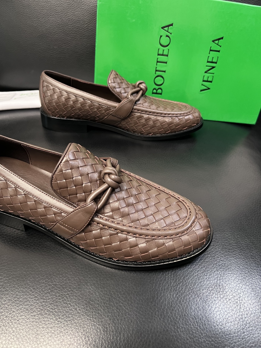 BOTTEGA  VENETA  顶级代购  葆蝶家 专柜同步，鞋面意大利进口编织牛皮面料，透气牛皮内里