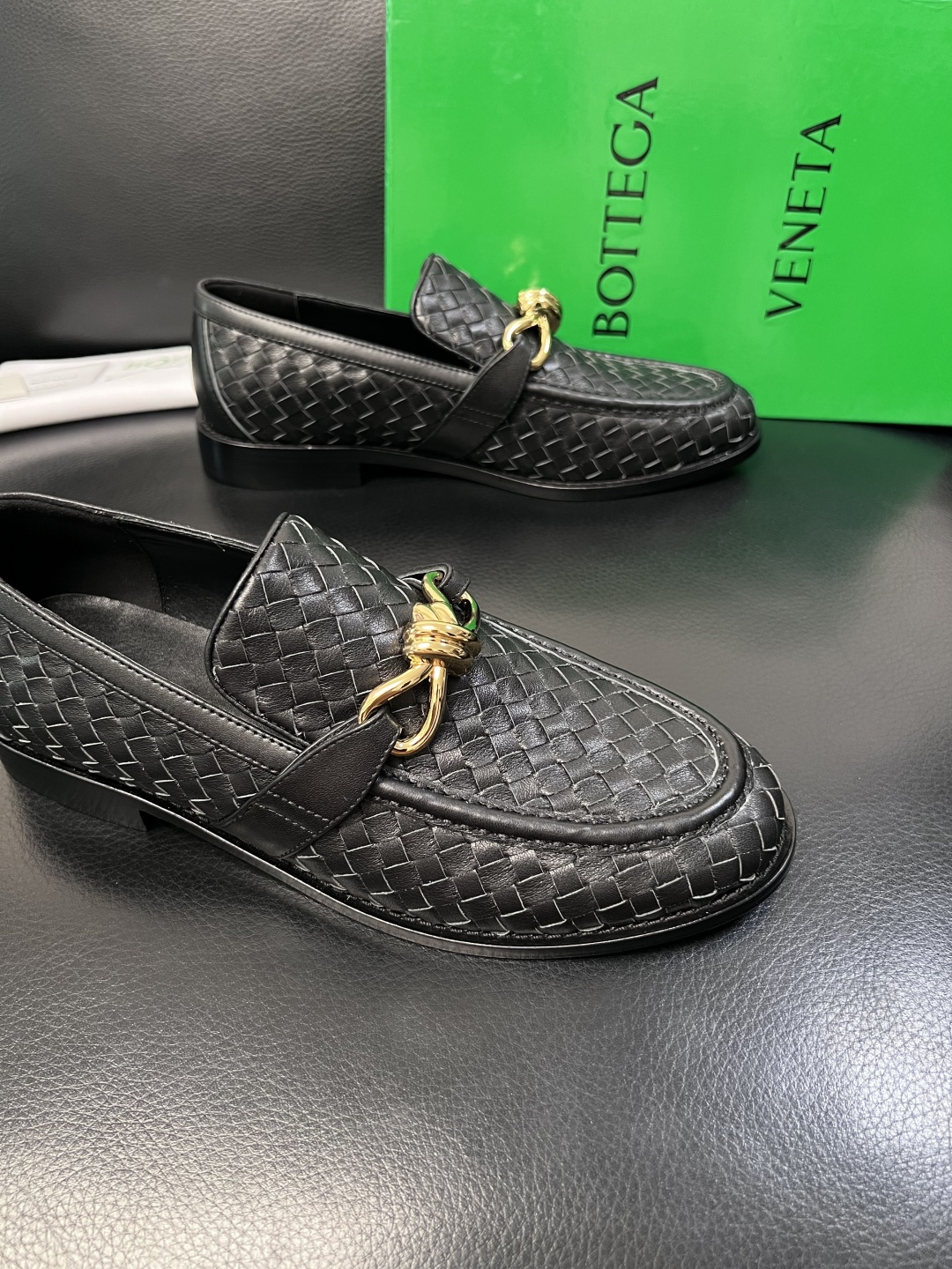 BOTTEGA  VENETA  顶级代购  葆蝶家 专柜同步，鞋面意大利进口编织牛皮面料，透气牛皮内里