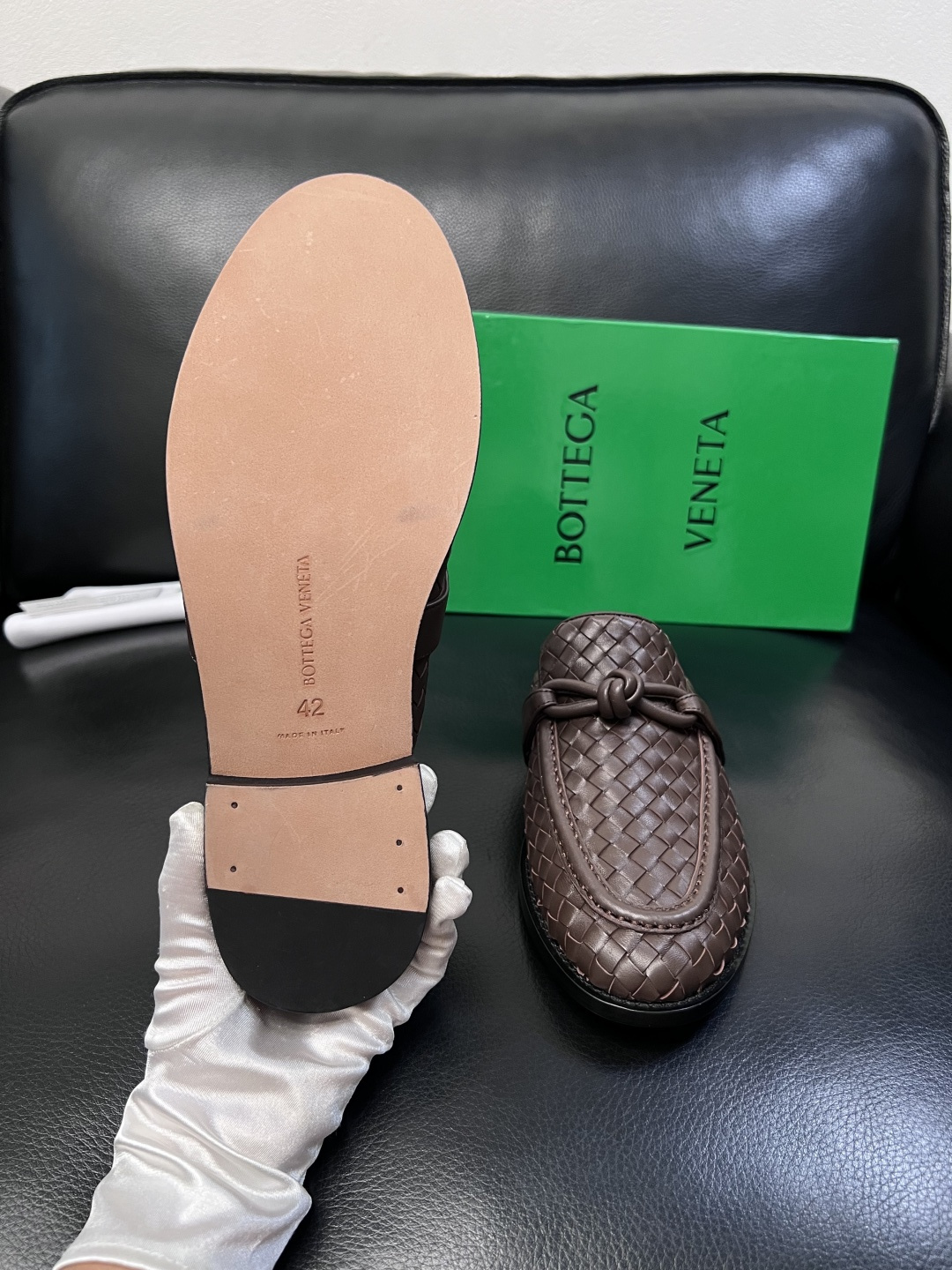 BOTTEGA  VENETA  顶级代购  葆蝶家 专柜同步，鞋面意大利进口编织牛皮面料，透气牛皮内里