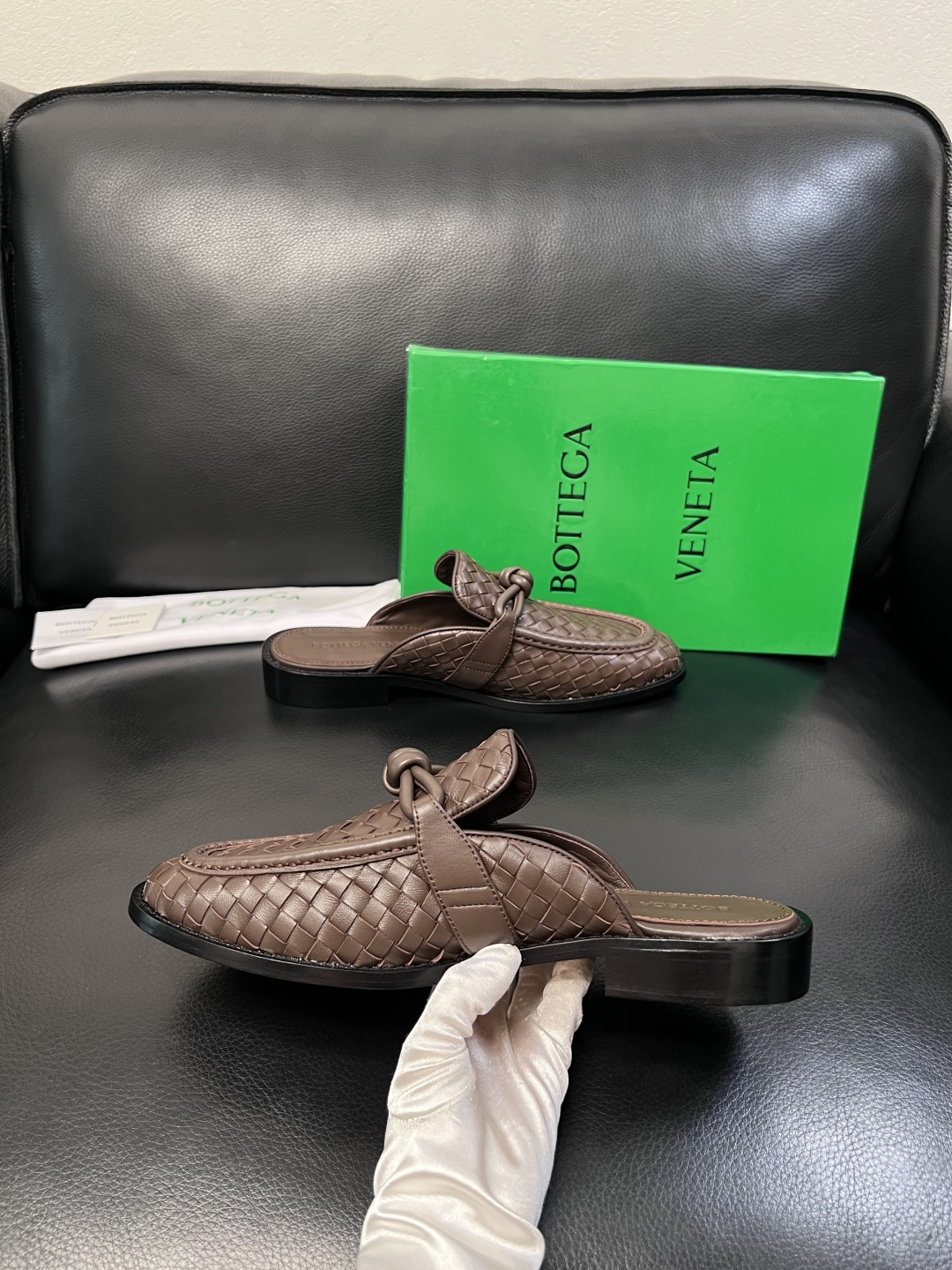 BOTTEGA  VENETA  顶级代购  葆蝶家 专柜同步，鞋面意大利进口编织牛皮面料，透气牛皮内里