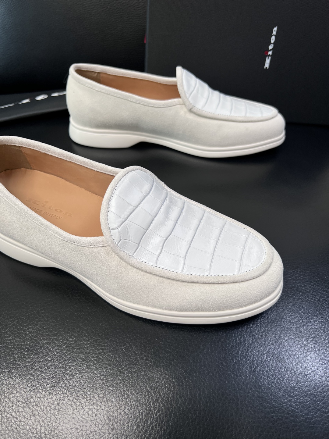 ⚠️只换码不退⚠️    kiton  高品质   顶级工艺品  专柜新品同步，鞋面意大利进口牛皮面料，