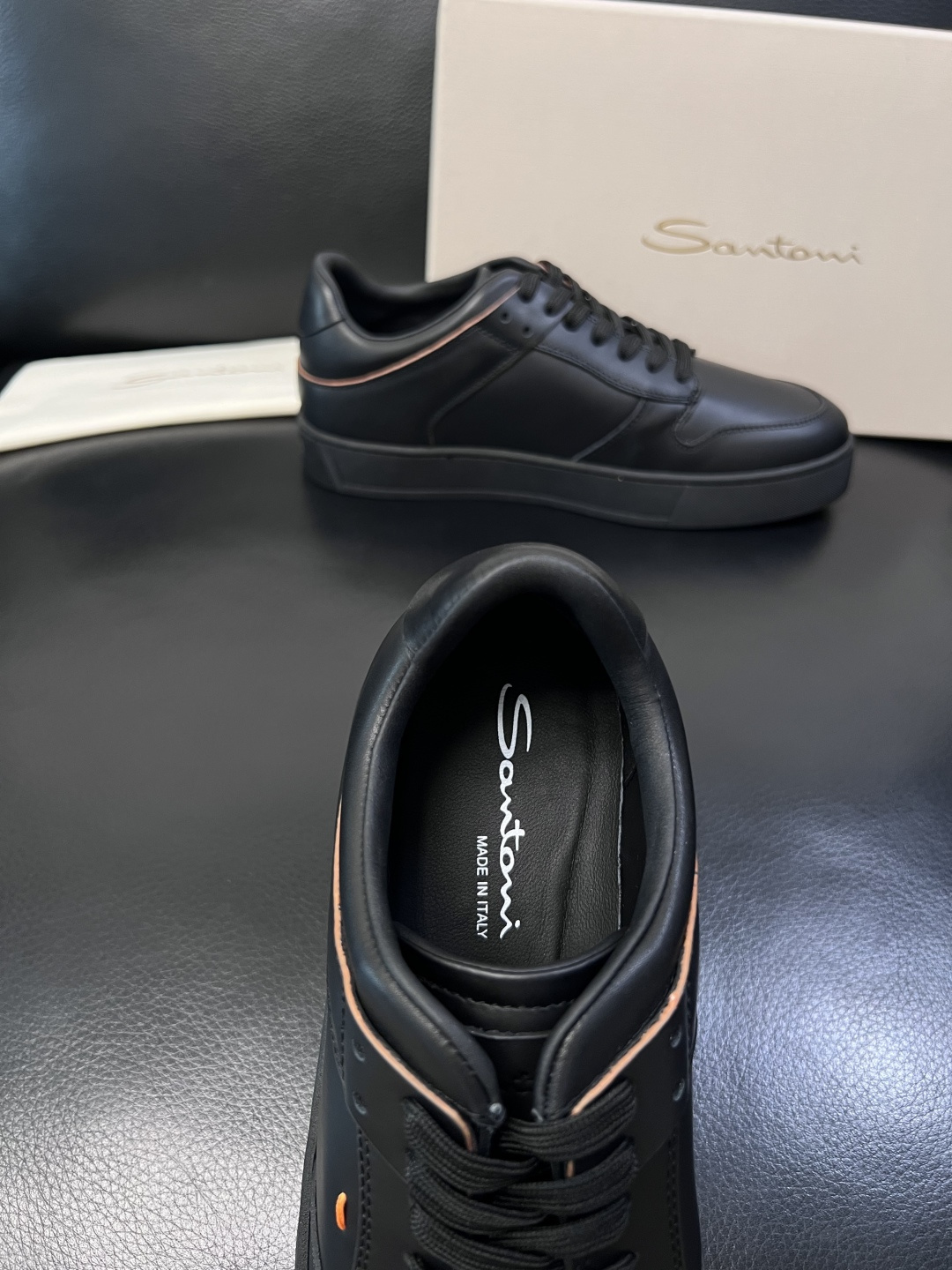 ⚠️只换码不退⚠️    Santoni  高品质  圣东尼   顶级工艺品  专柜新品同步，鞋面意大利