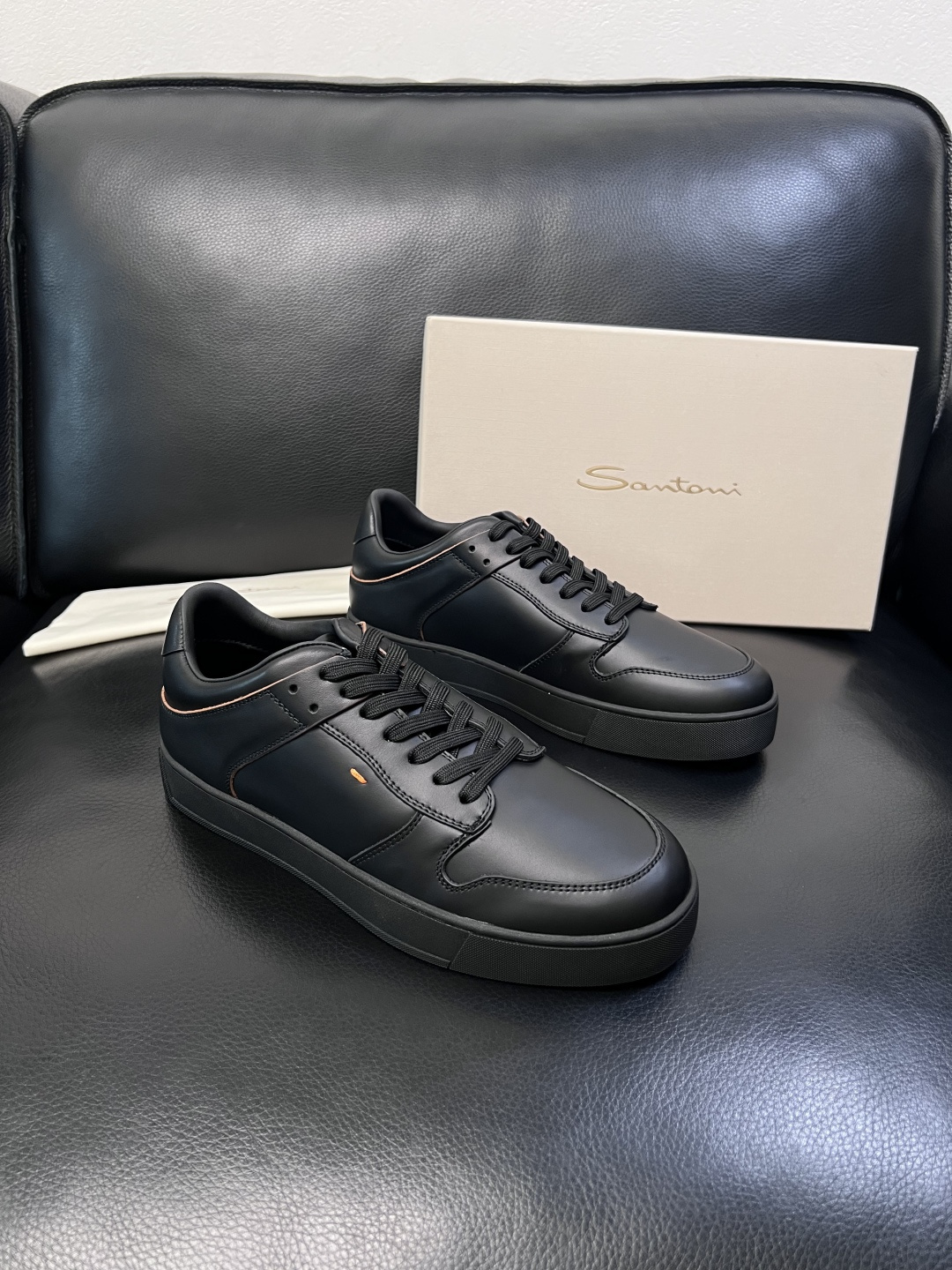 ⚠️只换码不退⚠️    Santoni  高品质  圣东尼   顶级工艺品  专柜新品同步，鞋面意大利