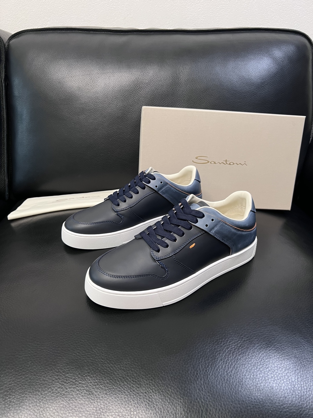 ⚠️只换码不退⚠️    Santoni  高品质  圣东尼   顶级工艺品  专柜新品同步，鞋面意大利