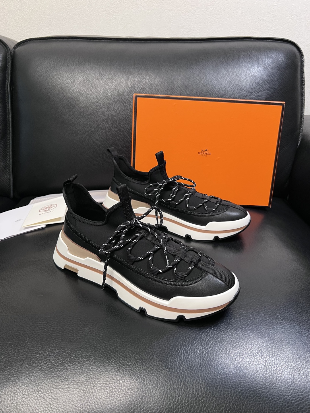 Hermes 高品质  顶级工艺品  爱马仕 专柜同步发售原厂配置，意大利进口原版牛皮拼布面料，高品质拼