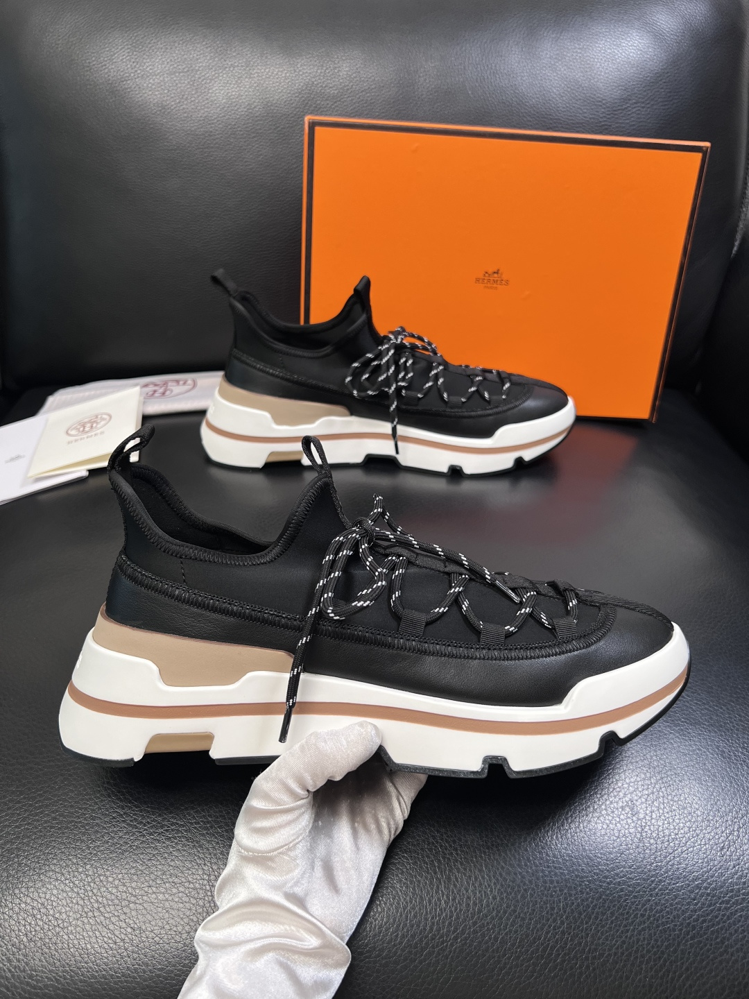 Hermes 高品质  顶级工艺品  爱马仕 专柜同步发售原厂配置，意大利进口原版牛皮拼布面料，高品质拼