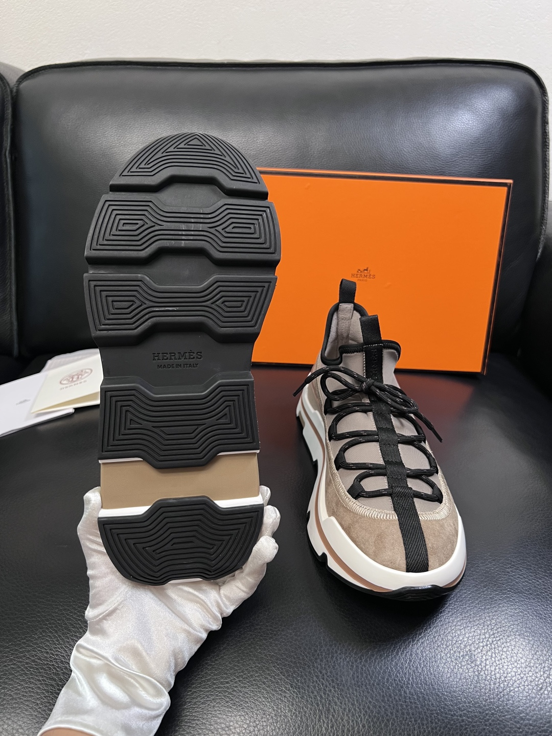 Hermes 高品质  顶级工艺品  爱马仕 专柜同步发售原厂配置，意大利进口原版牛皮拼布面料，高品质拼