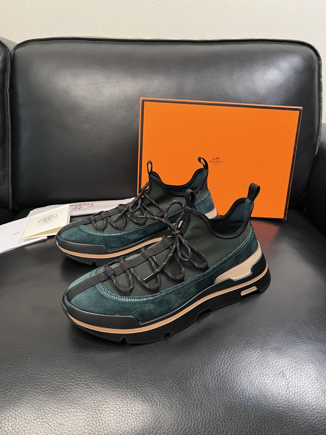 Hermes 高品质  顶级工艺品  爱马仕 专柜同步发售原厂配置，意大利进口原版牛皮拼布面料，高品质拼
