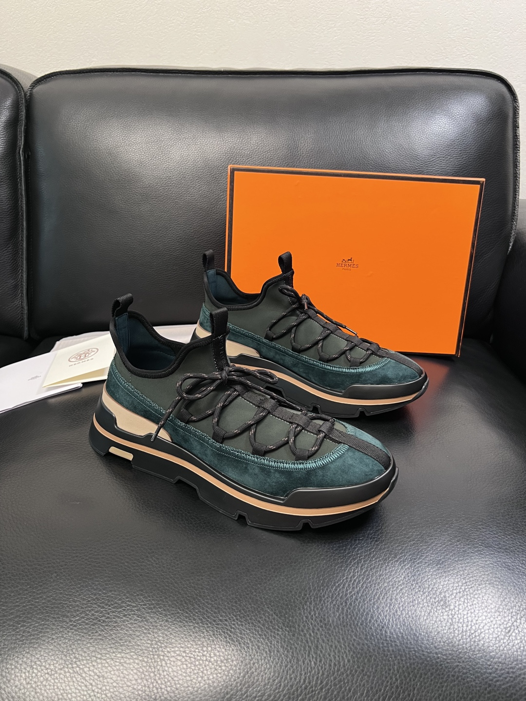 Hermes 高品质  顶级工艺品  爱马仕 专柜同步发售原厂配置，意大利进口原版牛皮拼布面料，高品质拼