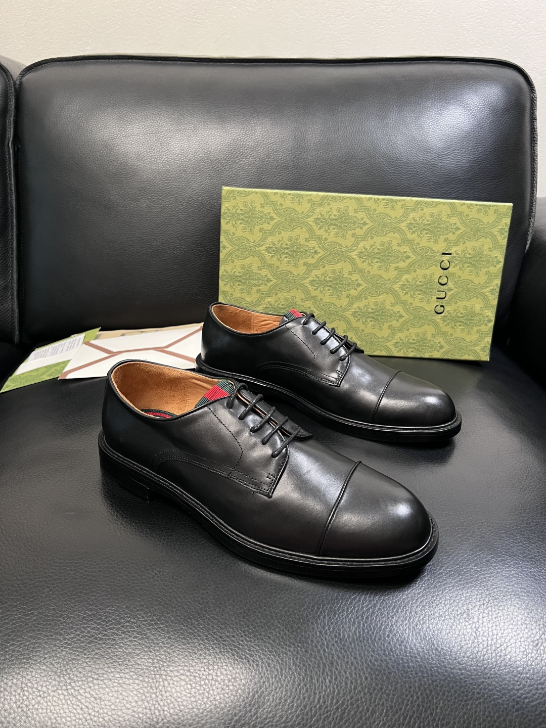Gucci  高品质  顶级工艺品  古奇  皮鞋系列专柜同步 原厂配置，意大利进口原版牛皮，进口水染牛
