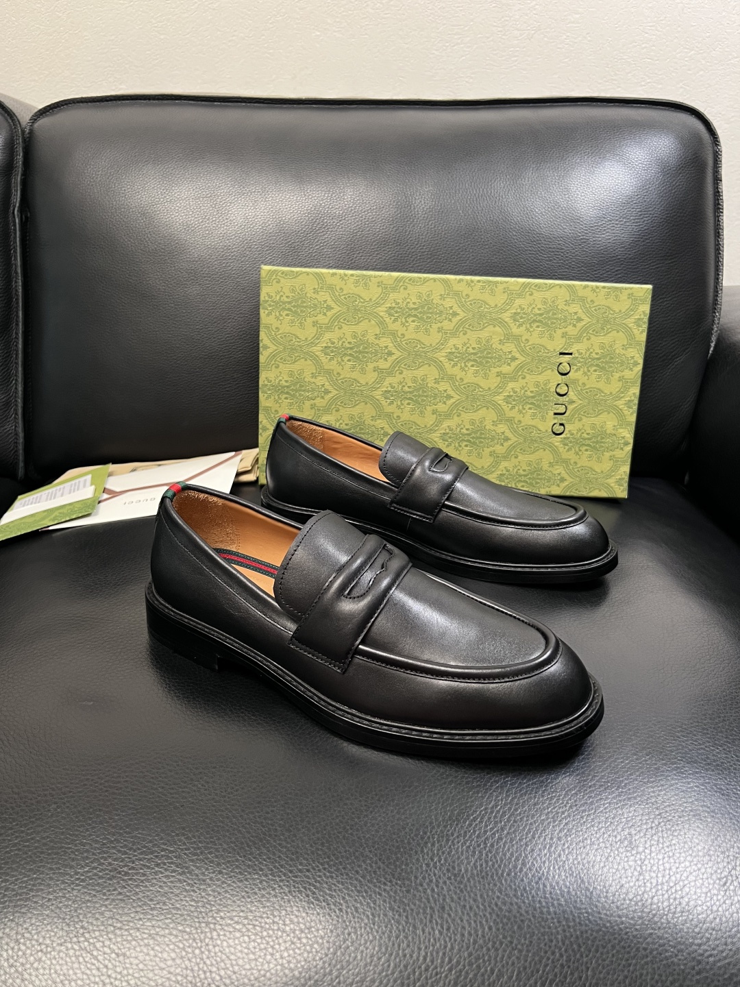 Gucci  高品质  顶级工艺品  古奇  皮鞋系列专柜同步 原厂配置，意大利进口原版牛皮，进口水染牛