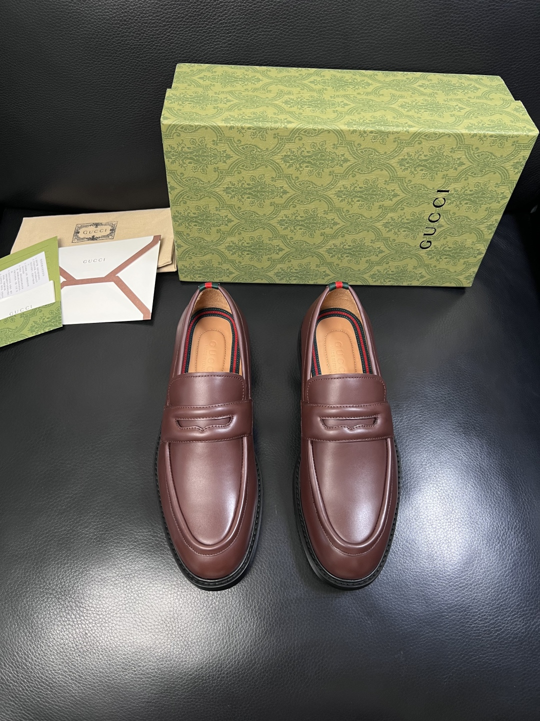Gucci  高品质  顶级工艺品  古奇  皮鞋系列专柜同步 原厂配置，意大利进口原版牛皮，进口水染牛