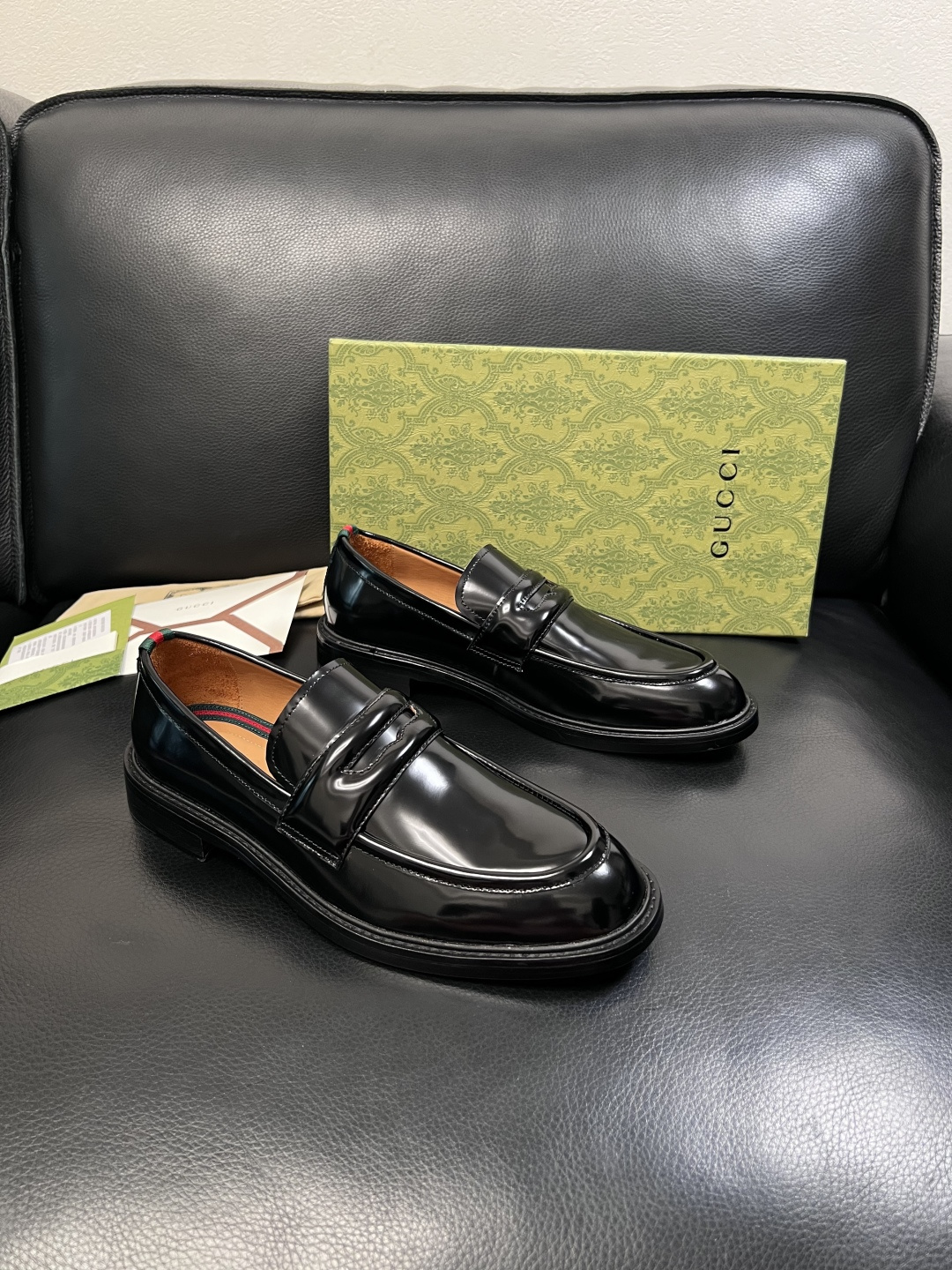 Gucci  高品质  顶级工艺品  古奇  皮鞋系列专柜同步 原厂配置，意大利进口原版牛皮，进口水染牛