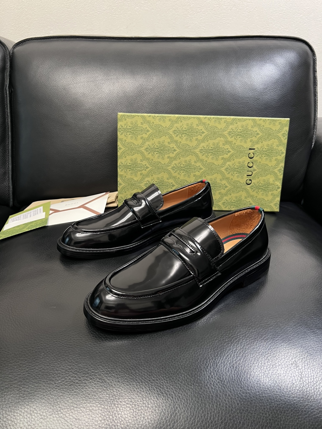 Gucci  高品质  顶级工艺品  古奇  皮鞋系列专柜同步 原厂配置，意大利进口原版牛皮，进口水染牛