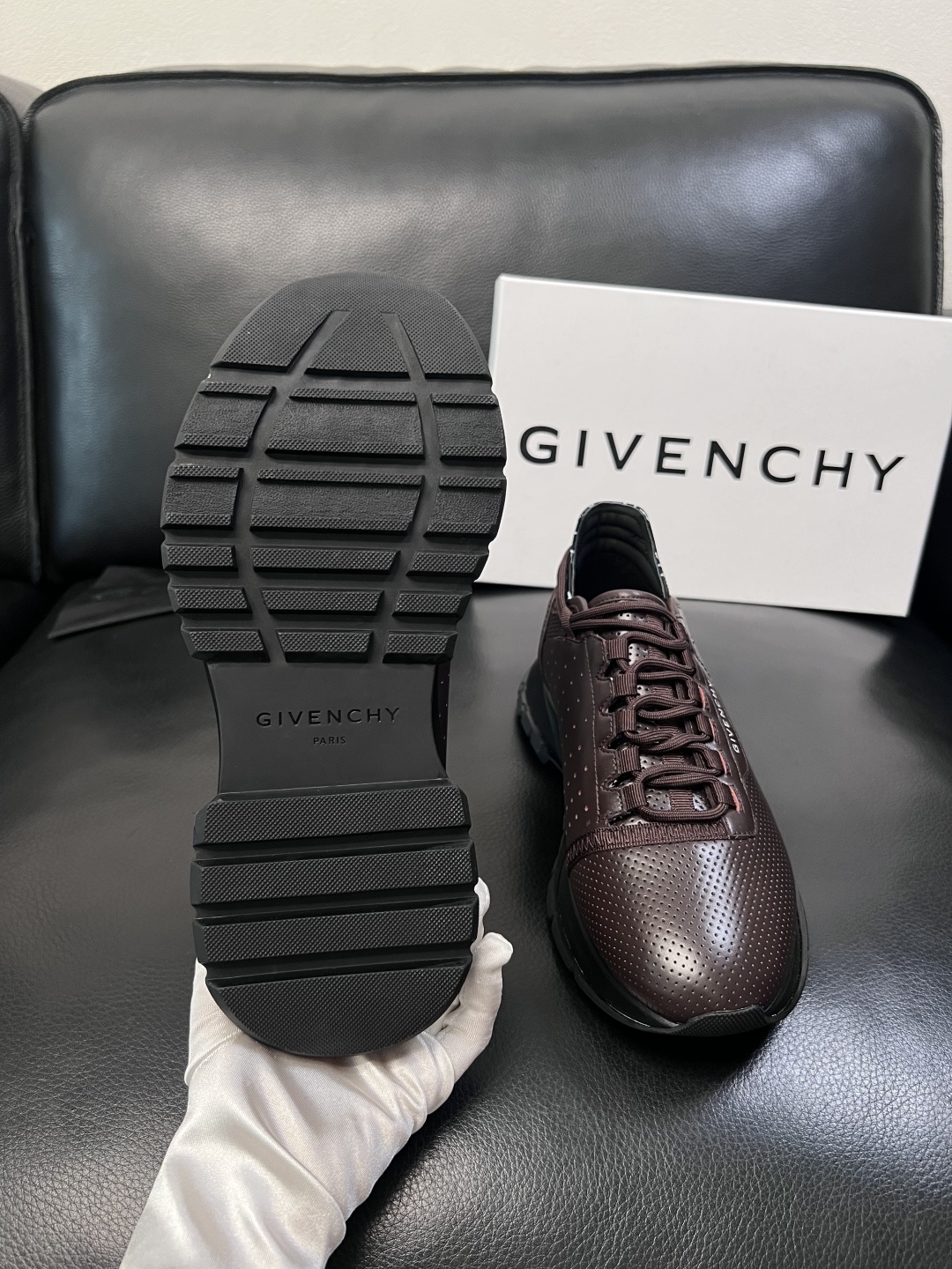 ⚠️只换码不退⚠️    Givenchy  高品质  纪梵希  顶级工艺品  专柜新品同步，鞋面意大利