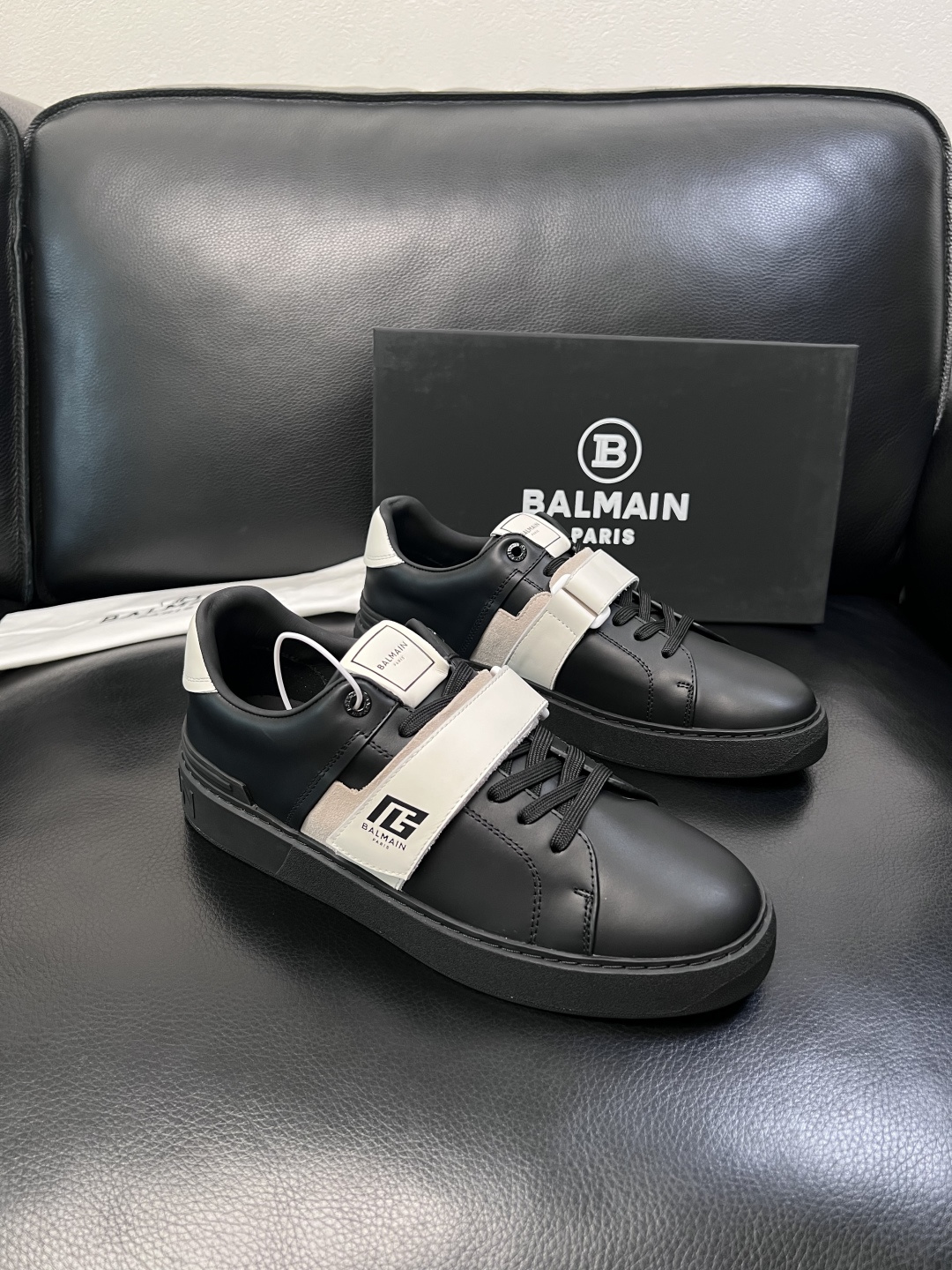⚠️只换码不退⚠️    BALMAIN  高品质  巴尔曼  顶级工艺品  专柜新品同步，鞋面意大利进