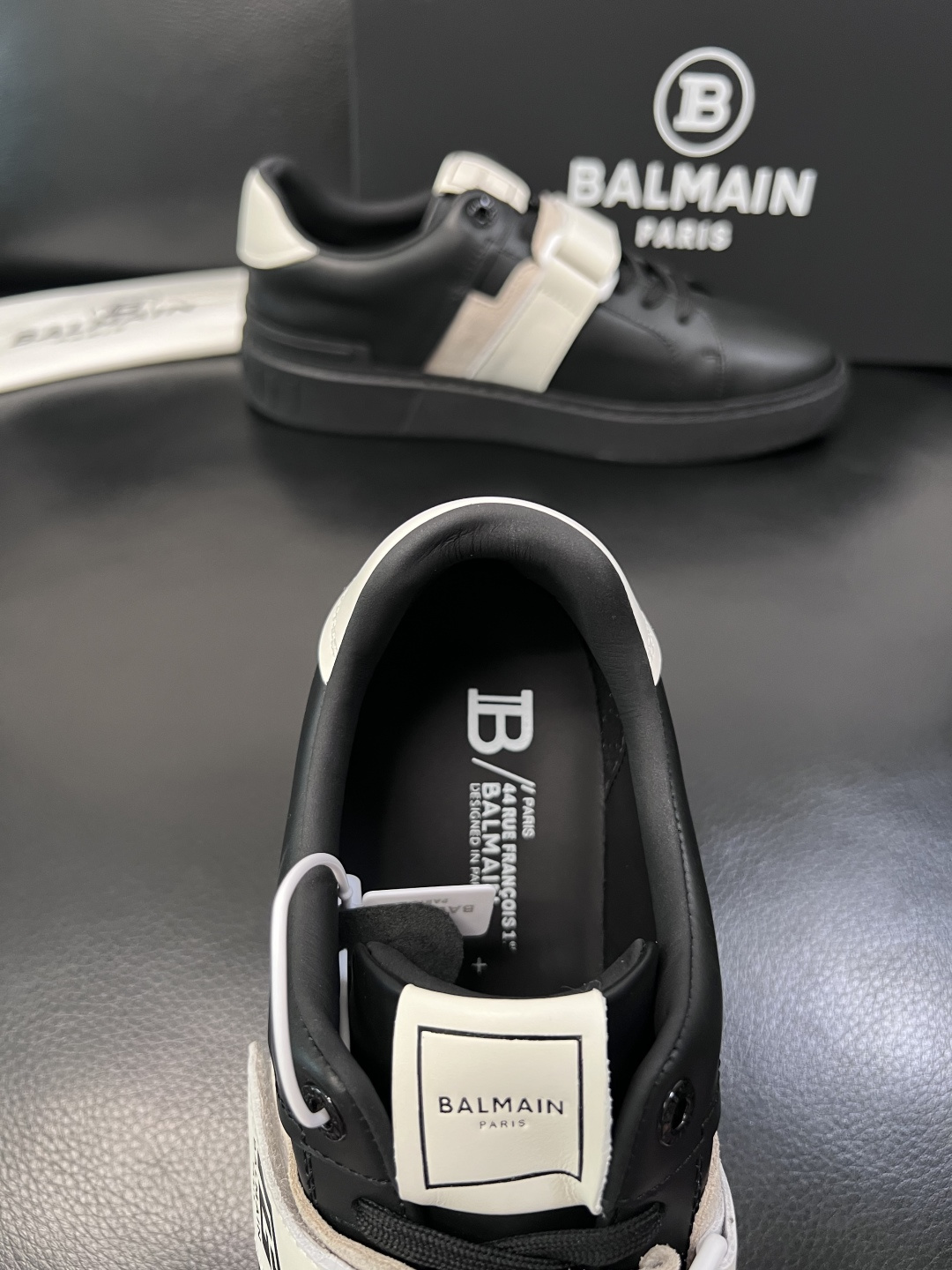 ⚠️只换码不退⚠️    BALMAIN  高品质  巴尔曼  顶级工艺品  专柜新品同步，鞋面意大利进