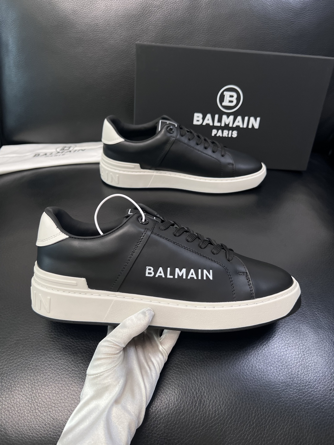 ⚠️只换码不退⚠️    BALMAIN  高品质  巴尔曼  顶级工艺品  专柜新品同步，鞋面意大利进