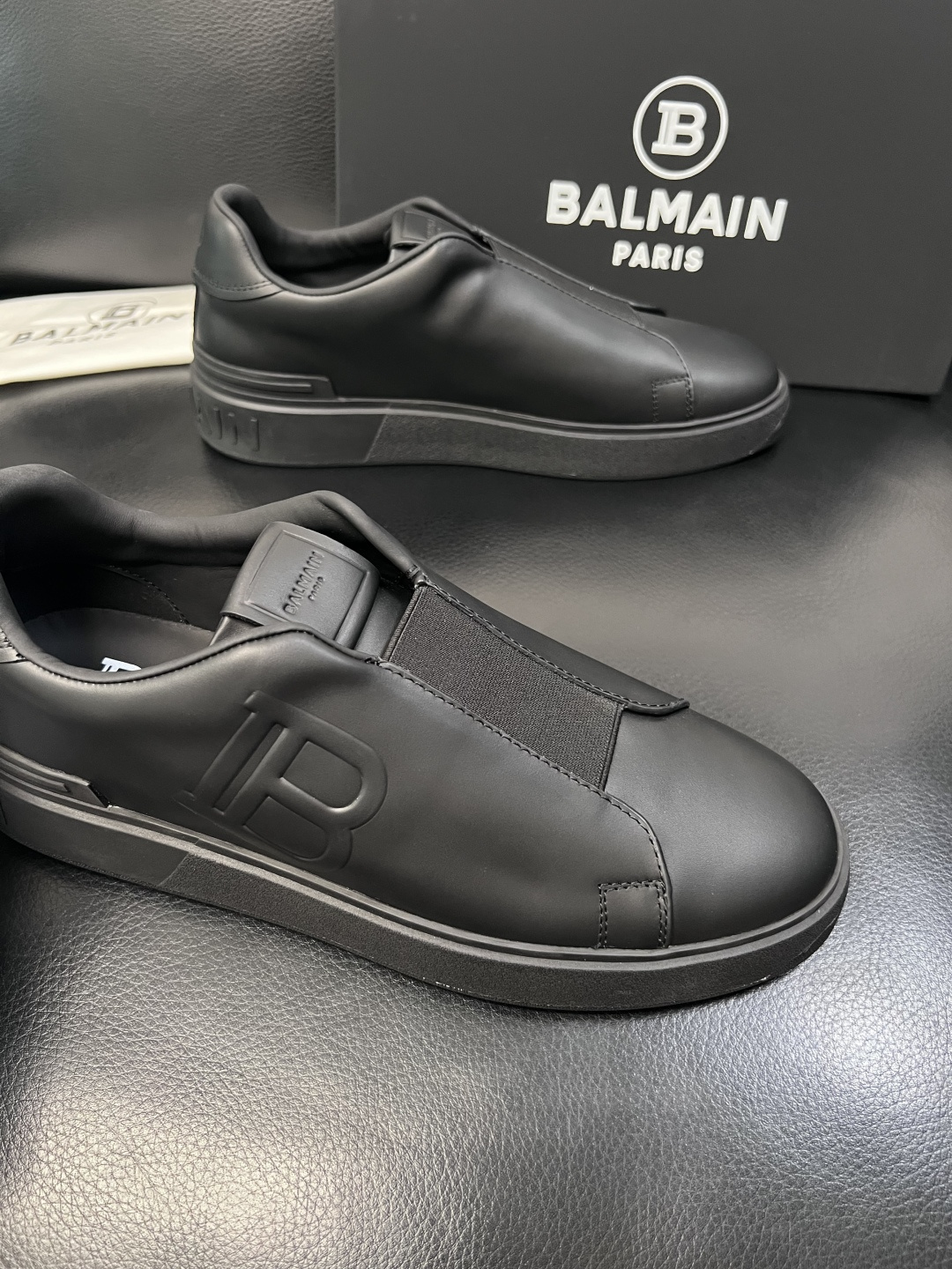⚠️只换码不退⚠️    BALMAIN  高品质  巴尔曼  顶级工艺品  专柜新品同步，鞋面意大利进