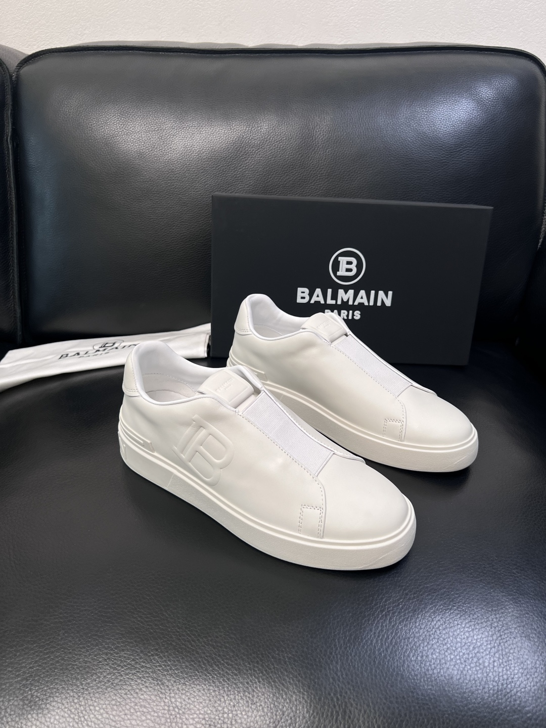 ⚠️只换码不退⚠️    BALMAIN  高品质  巴尔曼  顶级工艺品  专柜新品同步，鞋面意大利进