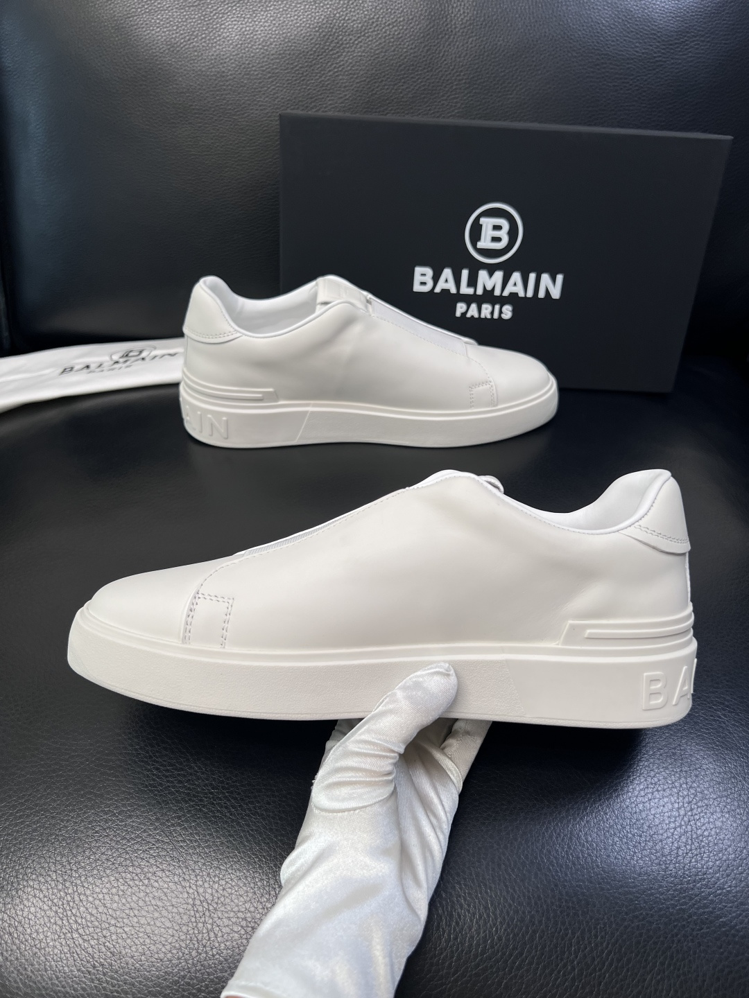⚠️只换码不退⚠️    BALMAIN  高品质  巴尔曼  顶级工艺品  专柜新品同步，鞋面意大利进