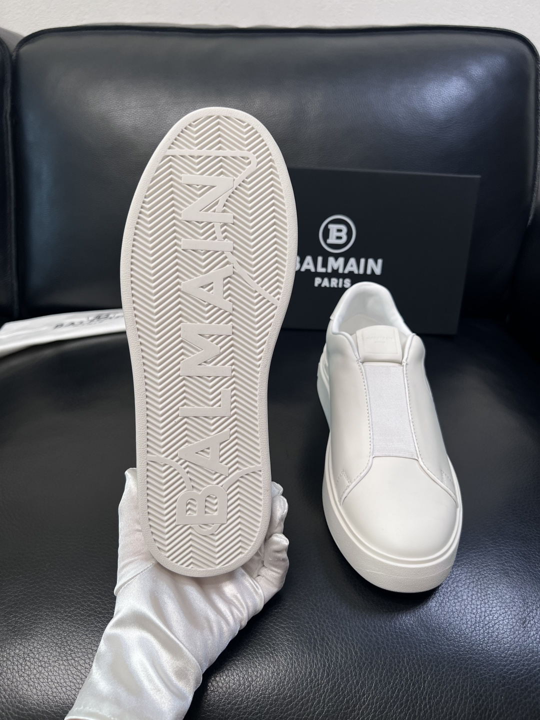 ⚠️只换码不退⚠️    BALMAIN  高品质  巴尔曼  顶级工艺品  专柜新品同步，鞋面意大利进