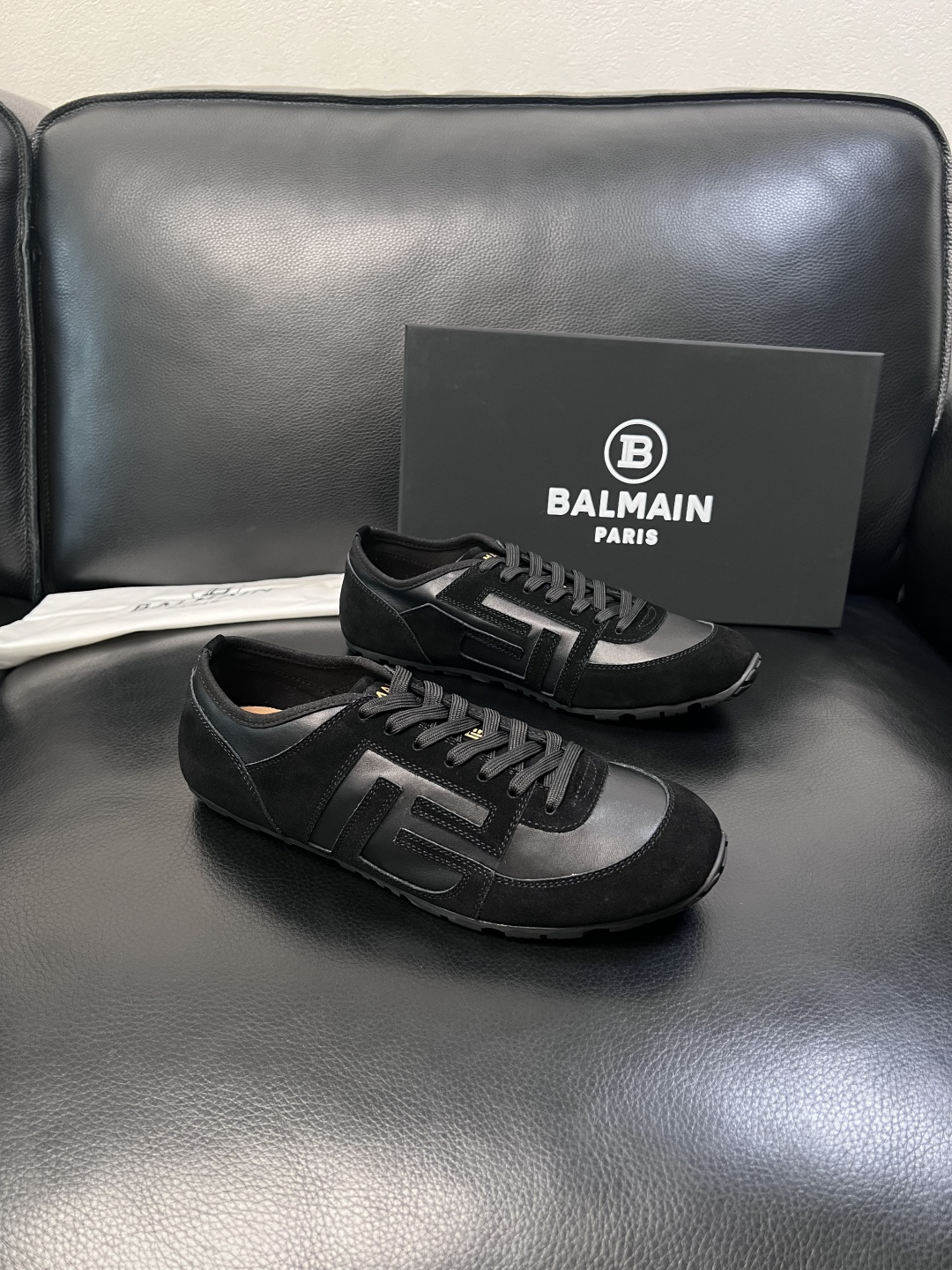 ⚠️只换码不退⚠️    BALMAIN  高品质  巴尔曼  顶级工艺品  专柜新品同步，鞋面意大利进