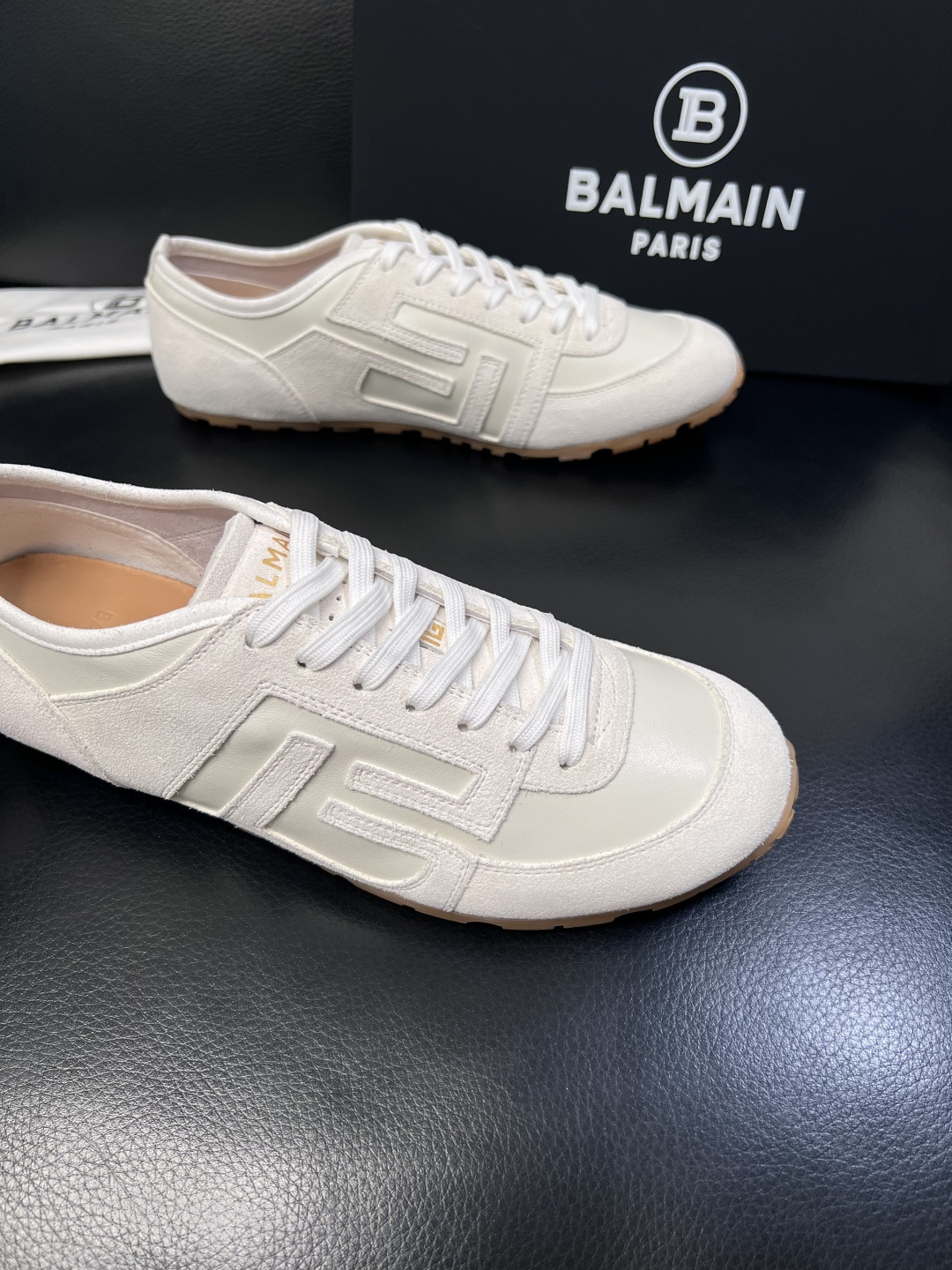 ⚠️只换码不退⚠️    BALMAIN  高品质  巴尔曼  顶级工艺品  专柜新品同步，鞋面意大利进