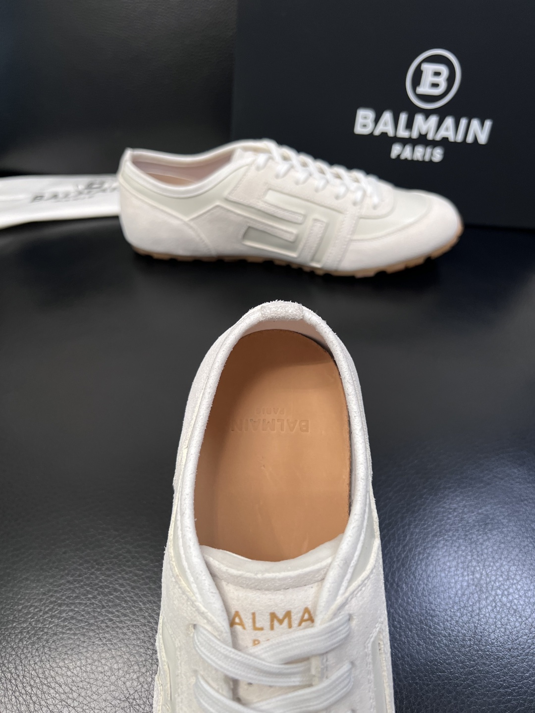 ⚠️只换码不退⚠️    BALMAIN  高品质  巴尔曼  顶级工艺品  专柜新品同步，鞋面意大利进