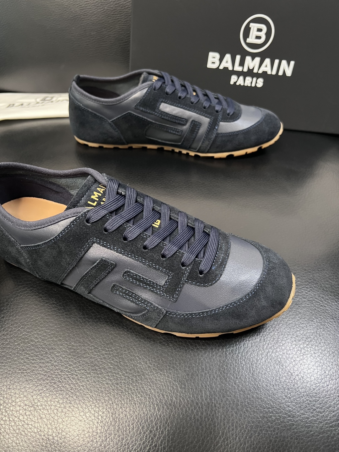⚠️只换码不退⚠️    BALMAIN  高品质  巴尔曼  顶级工艺品  专柜新品同步，鞋面意大利进