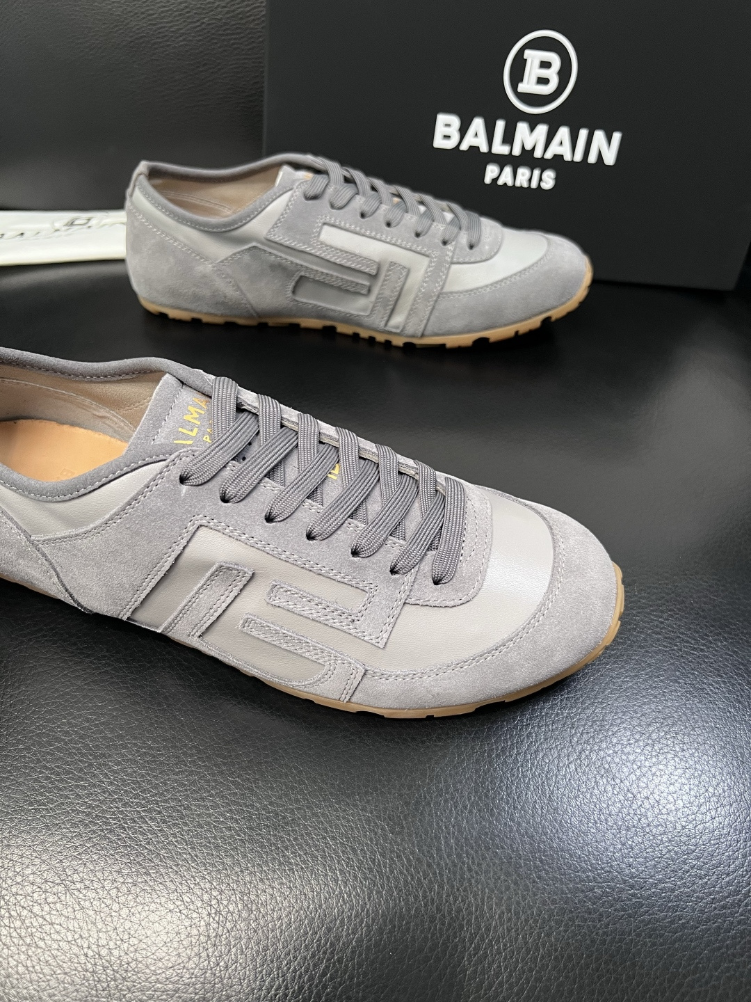 ⚠️只换码不退⚠️    BALMAIN  高品质  巴尔曼  顶级工艺品  专柜新品同步，鞋面意大利进