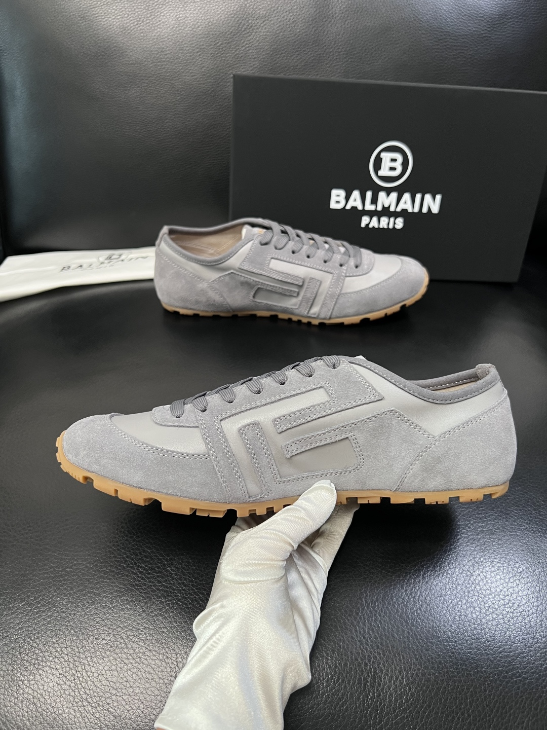 ⚠️只换码不退⚠️    BALMAIN  高品质  巴尔曼  顶级工艺品  专柜新品同步，鞋面意大利进