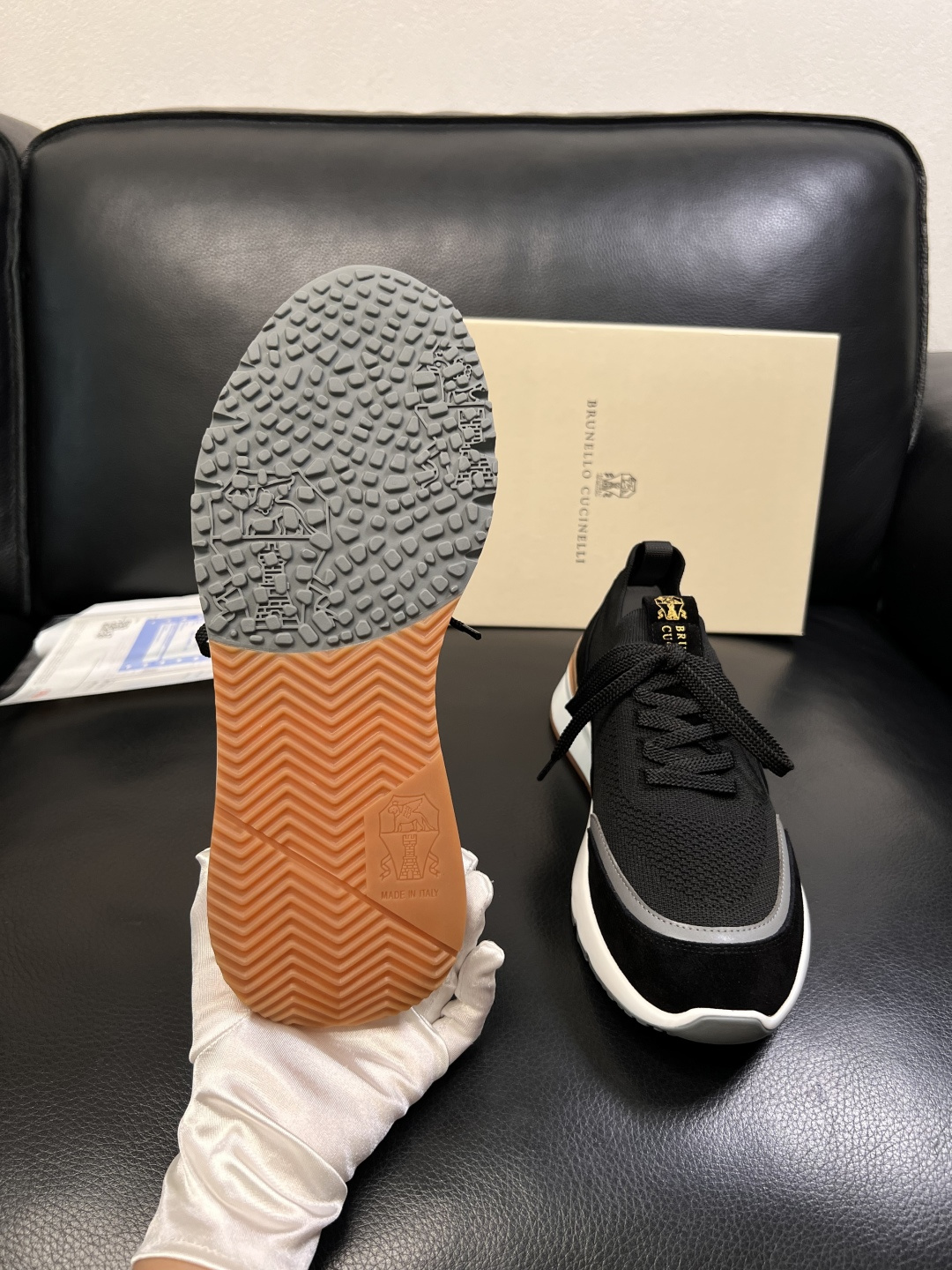 Brunello Cucinelli  高品质 顶级工艺品  BC  专柜同步原厂配置，意大利进口牛皮面